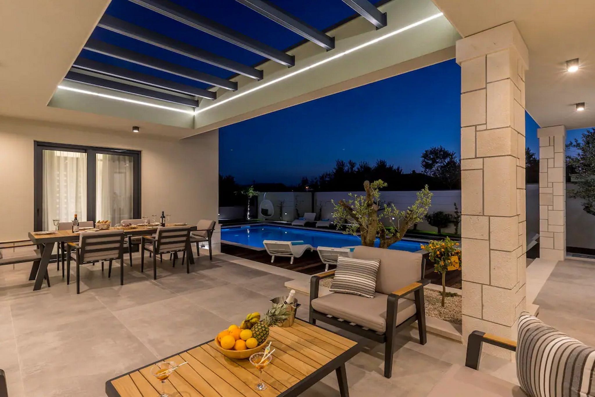 Sophisticated Oasis Residence Villa with Pool - Three Bedroom Villa with Pool-Intérieur