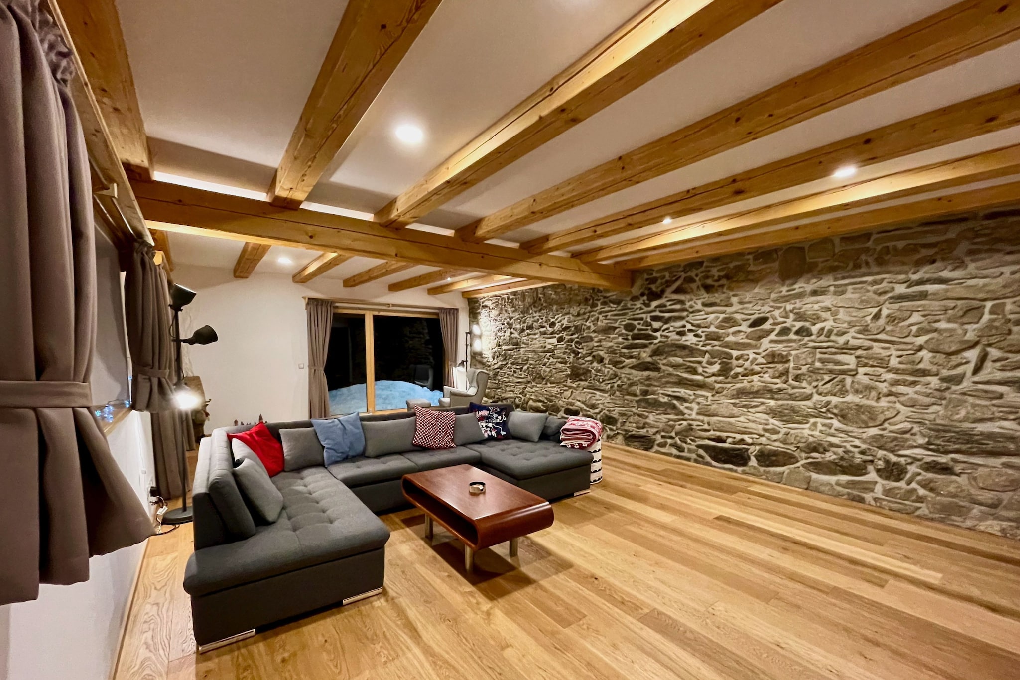 Víchová nad Jizerou LVV033-Living room