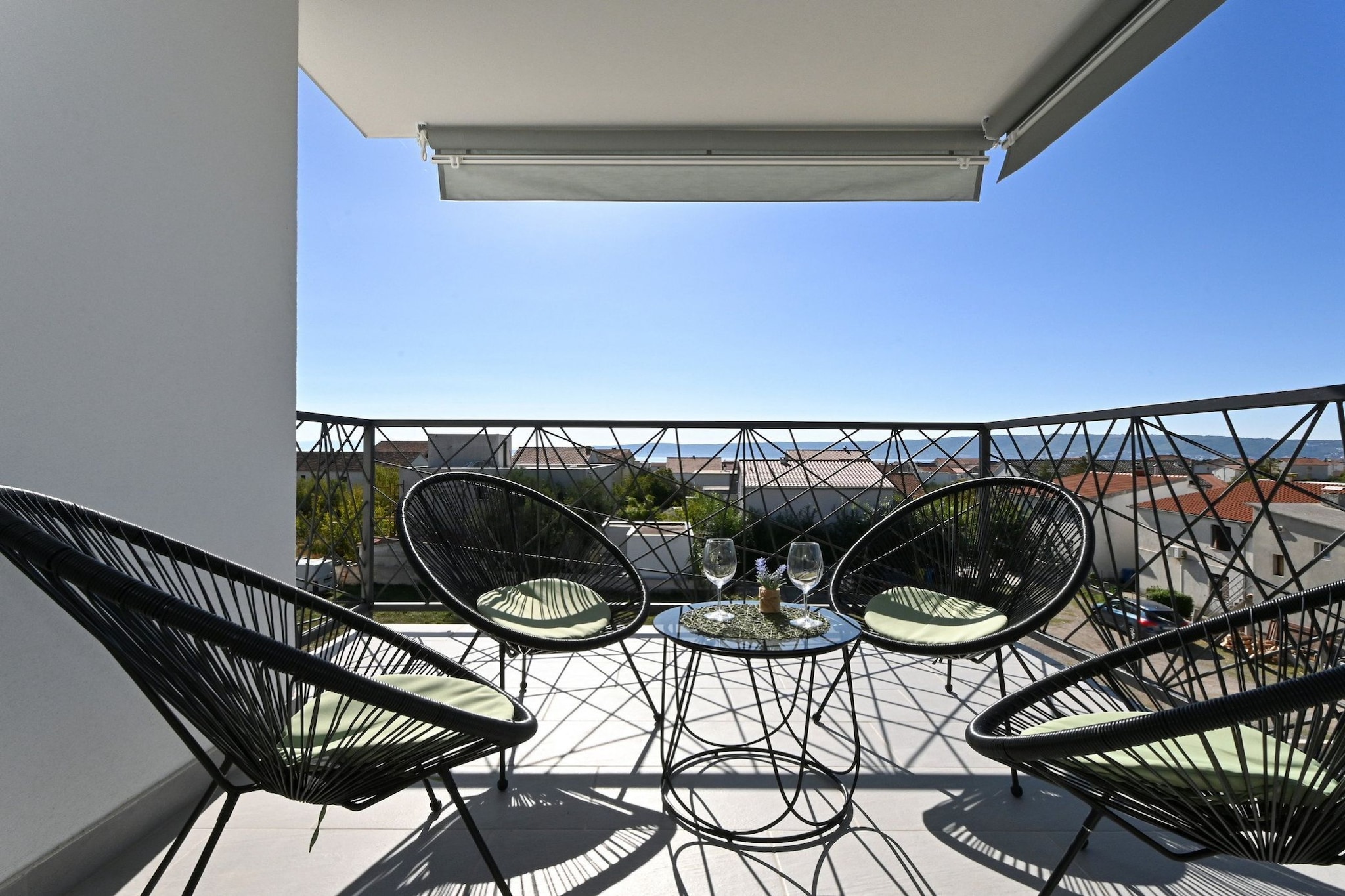 Two Bedroom Apartment-Terrace balcony