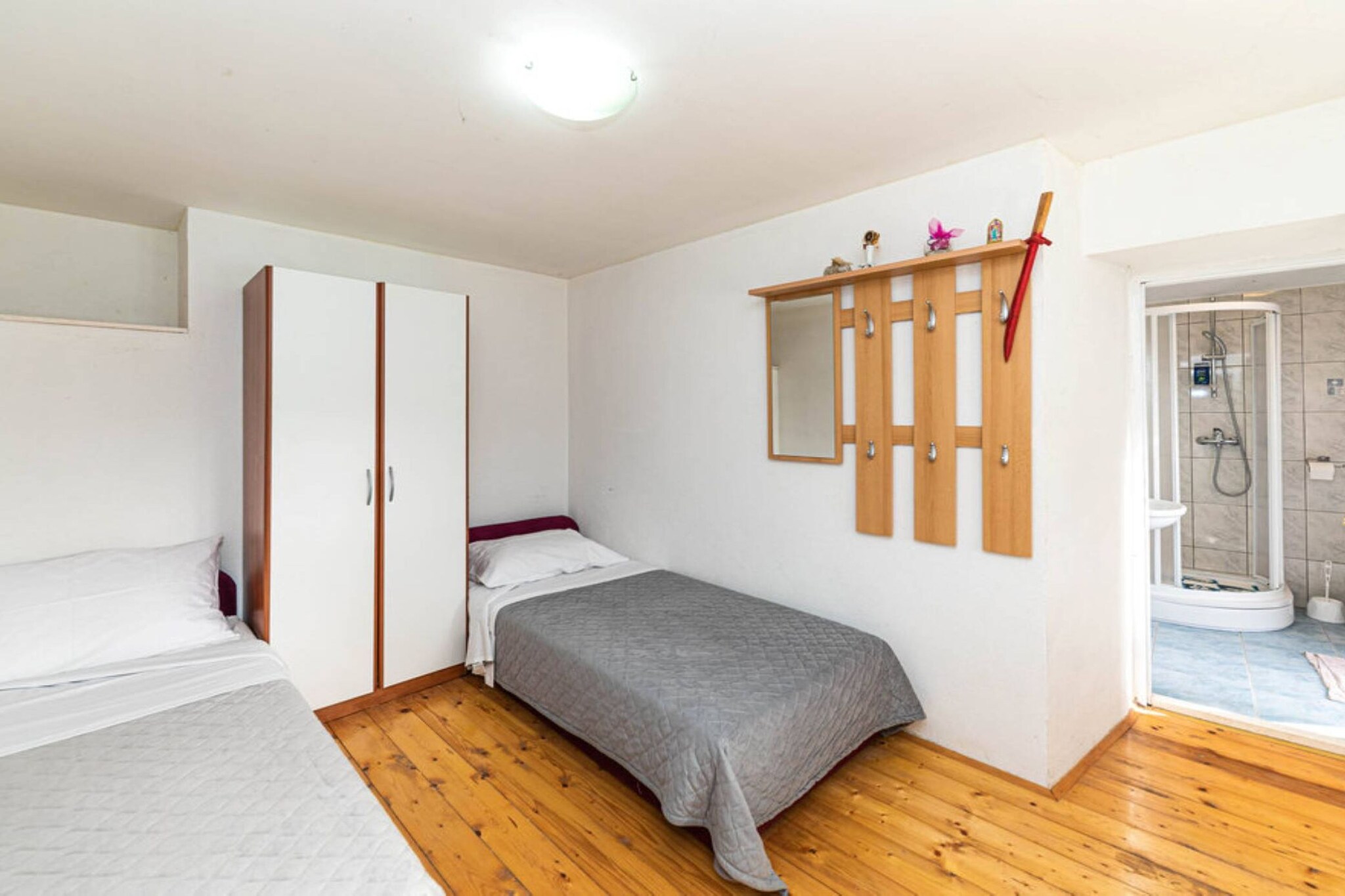 Countryside Idyllic Holiday Home with Pool - Three Bedroom Holiday Home with Pool-Bedroom