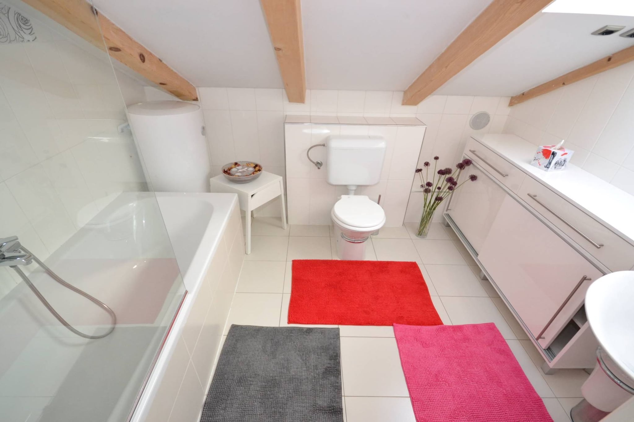 Marvelous Escape Bol Island Villa with Pool - Three Bedroom Villa with Pool-Badkamer