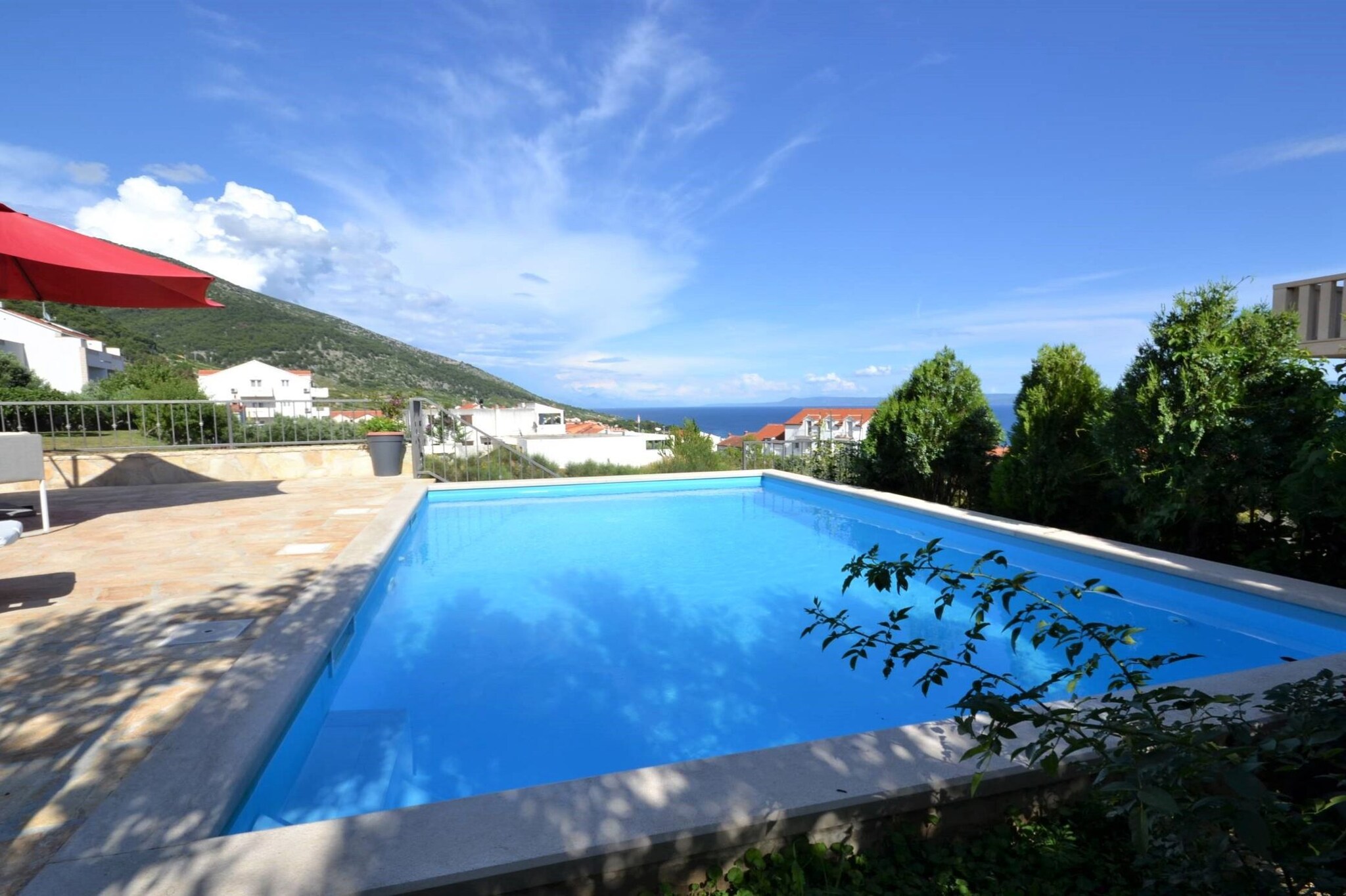 Marvelous Escape Bol Island Villa with Pool - Three Bedroom Villa with Pool-Zwembad