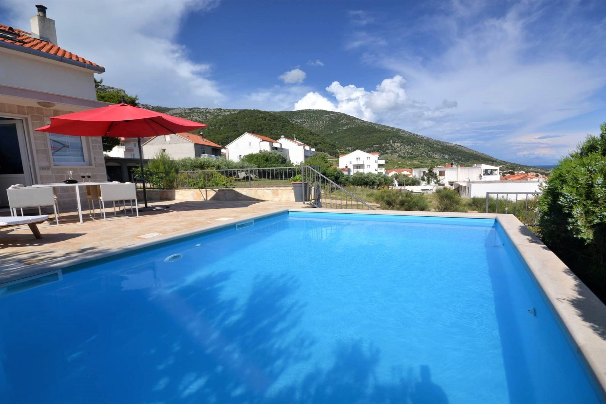 Marvelous Escape Bol Island Villa with Pool - Three Bedroom Villa with Pool-Zwembad