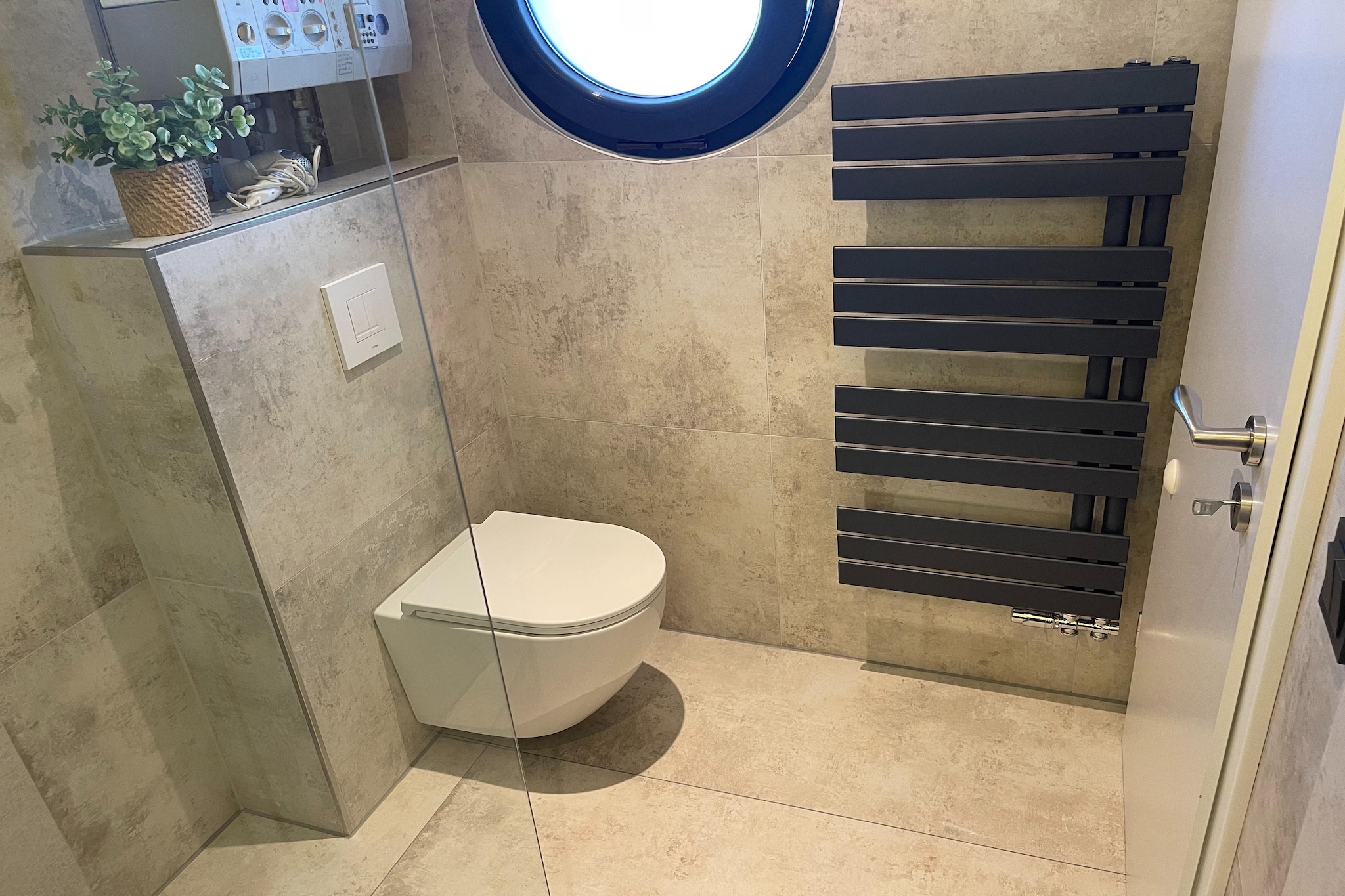 Ferienhaus mit Wasserblick 3 Pers-Badkamer