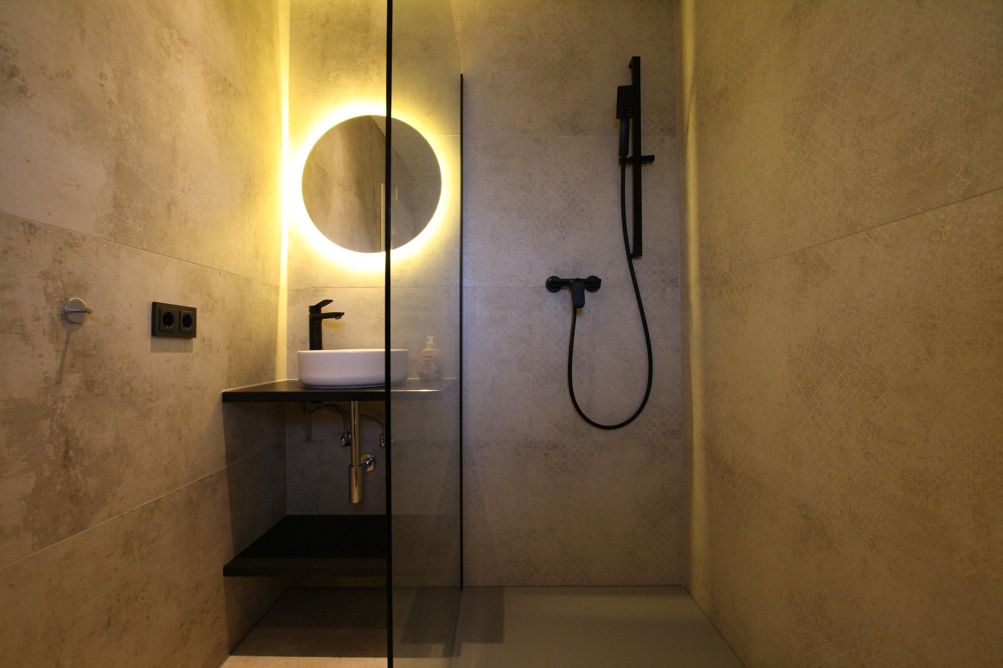 Ferienhaus mit Wasserblick 3 Pers-Badkamer
