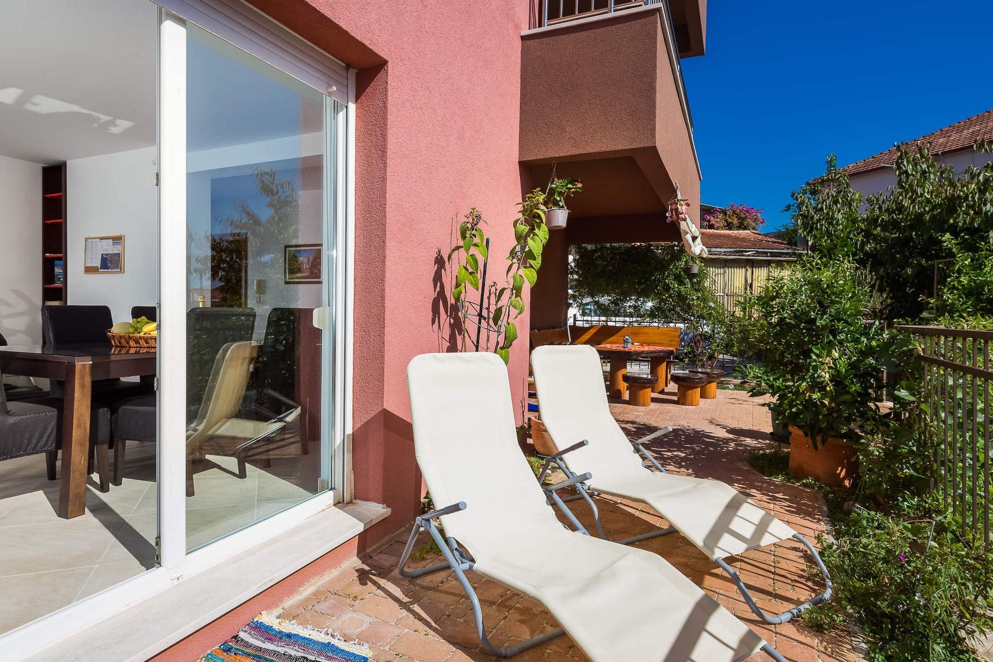 Elegant Hideaway Apartment with Pool - Two Bedroom Apartment with Pool-Terrace balcony