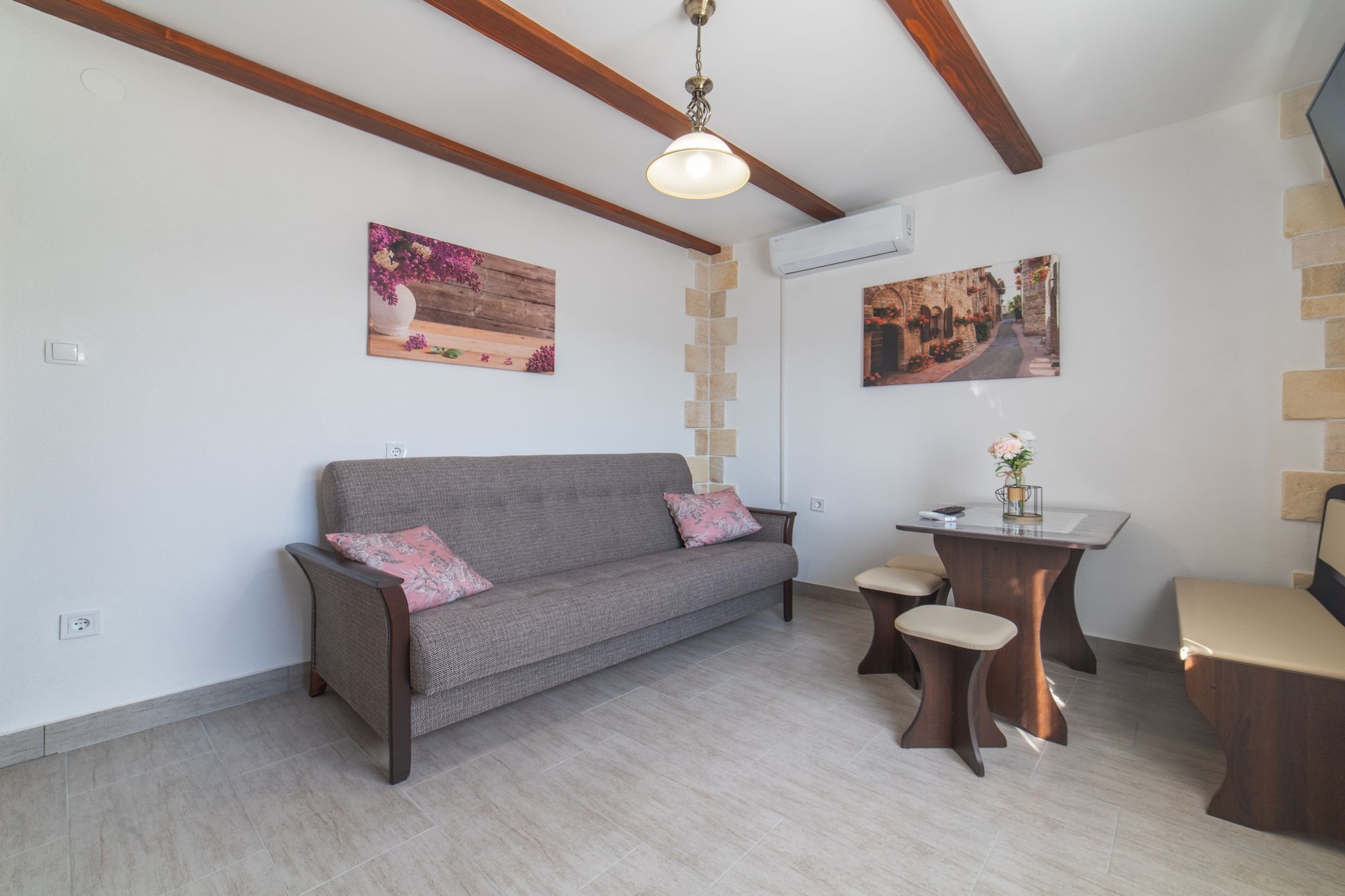 Serene Retreat Holiday Home with Pool - Two Bedroom Holiday Home with Pool