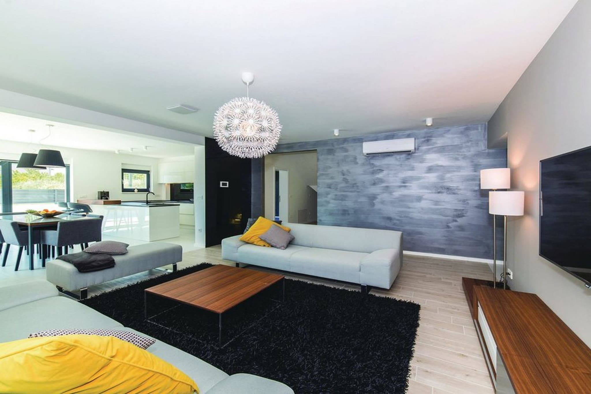 Modern Kastel Villa with Private Pool, Gym, and Large Outdoor Space - Eight Bedroom Villa-Salon