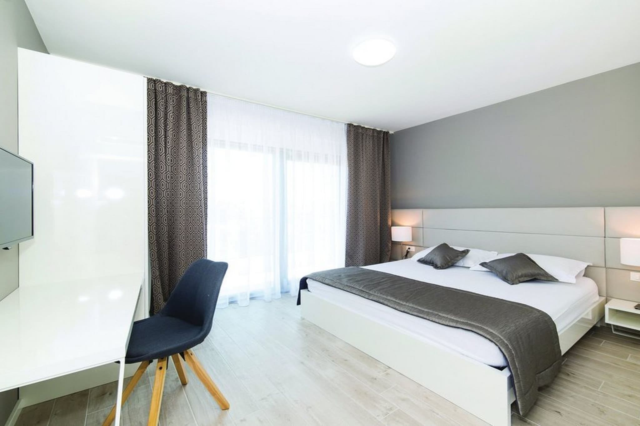 Modern Kastel Villa with Private Pool, Gym, and Large Outdoor Space - Eight Bedroom Villa-Chambre