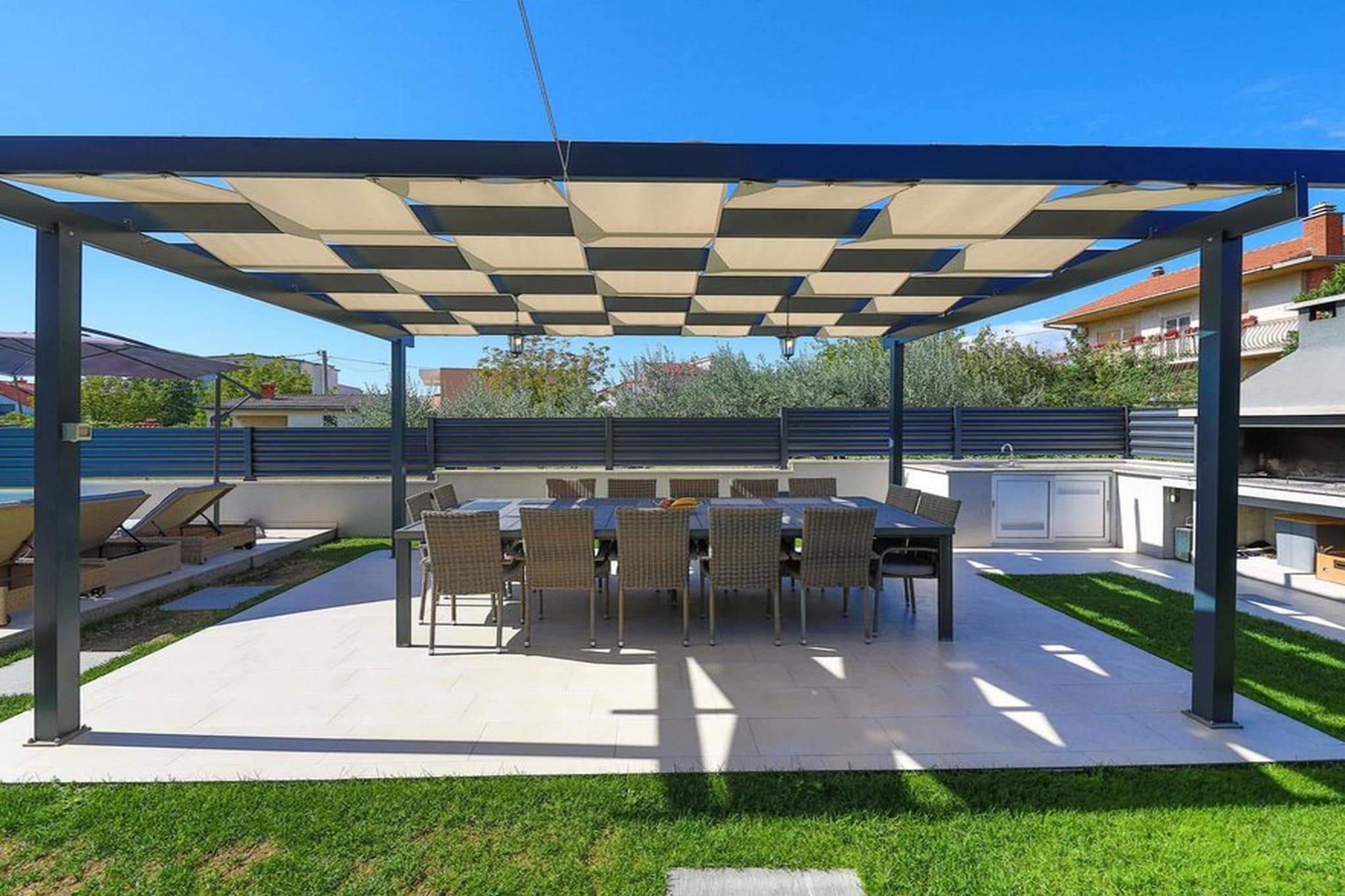 Modern Kastel Villa with Private Pool, Gym, and Large Outdoor Space - Eight Bedroom Villa-Terrasse