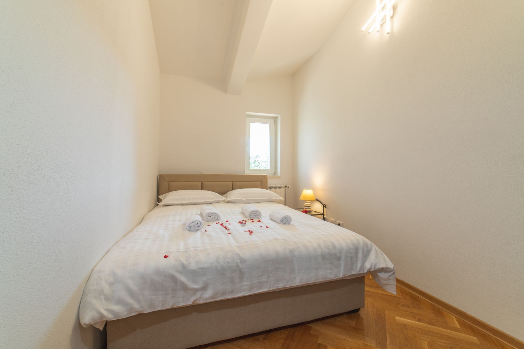 Idyllic Getaway Lovrec Villa with Pool - Five Bedroom Villa with Pool-Chambre