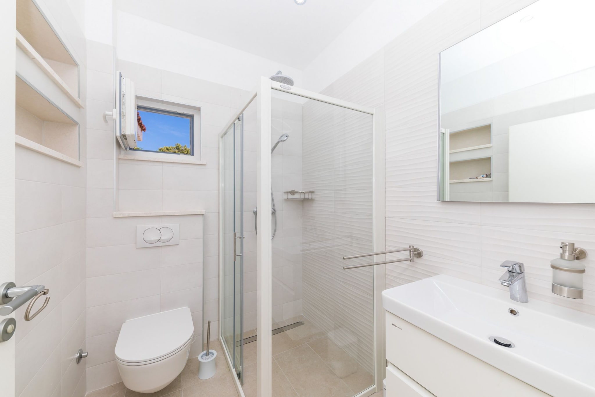 Scenic Elegant Trogir Villa with Pool - Five Bedroom Villa-Bathroom