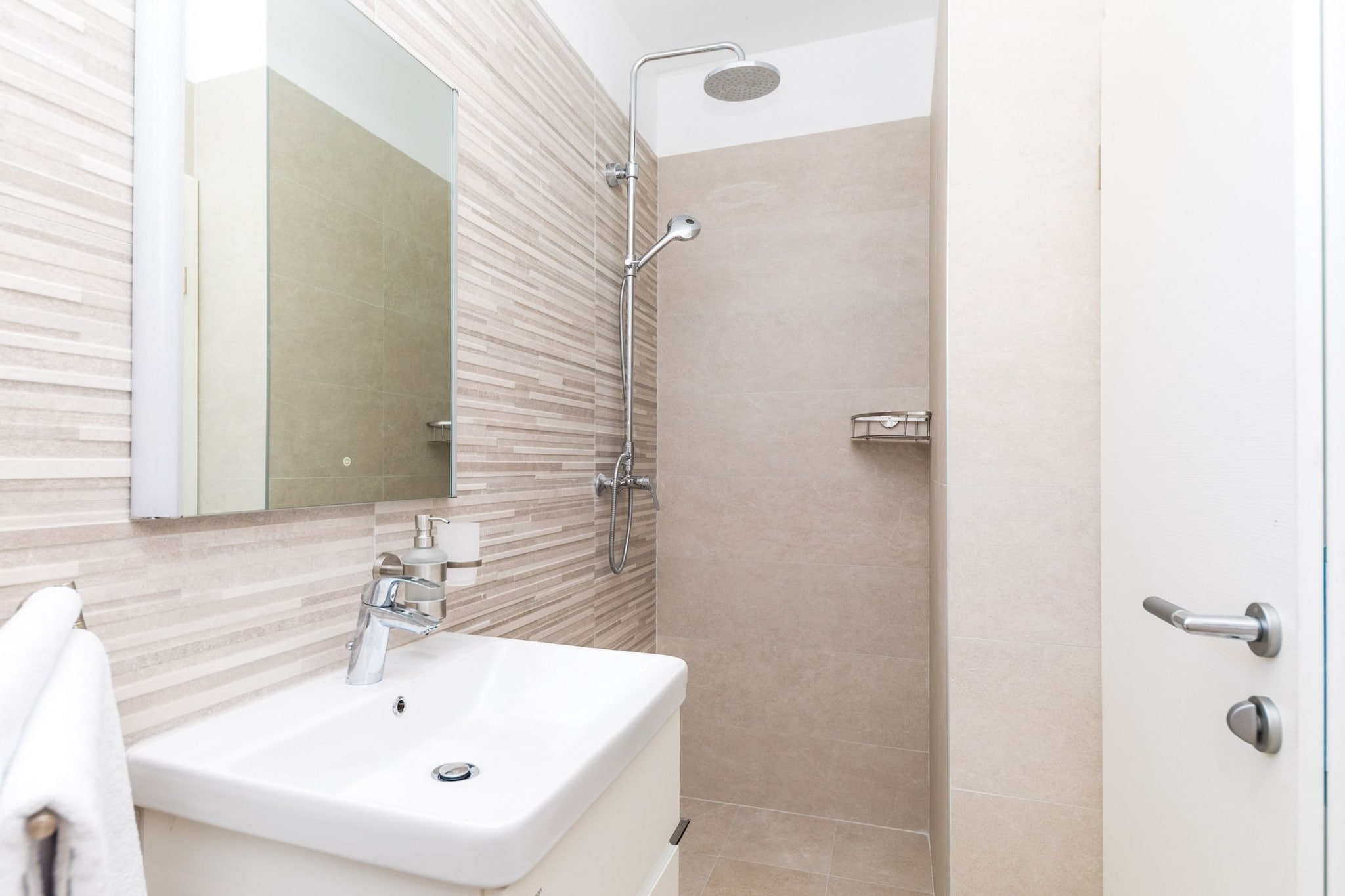 Scenic Elegant Trogir Villa with Pool - Five Bedroom Villa-Bathroom