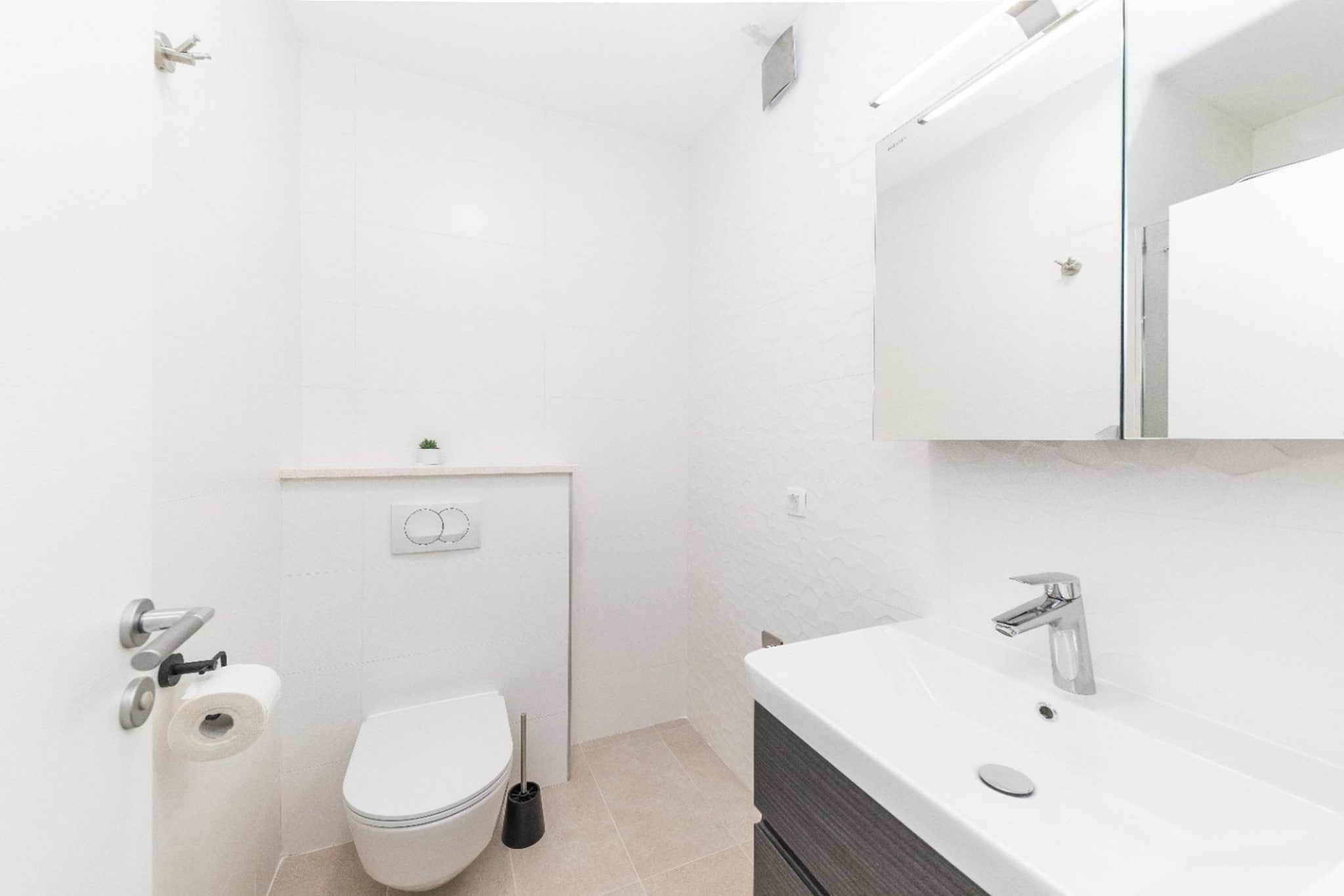 Scenic Elegant Trogir Villa with Pool - Five Bedroom Villa-Bathroom