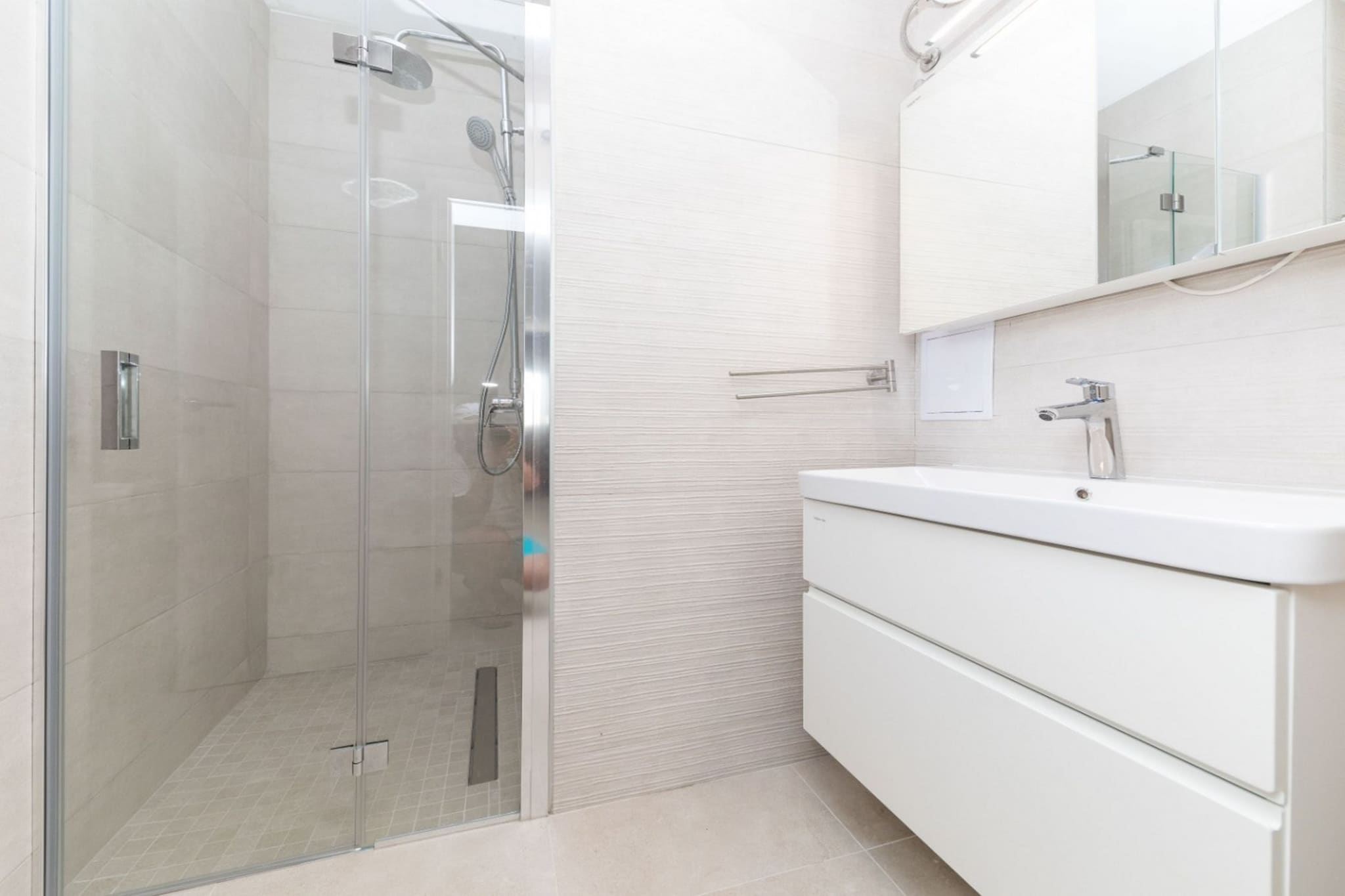 Scenic Elegant Trogir Villa with Pool - Five Bedroom Villa-Bathroom
