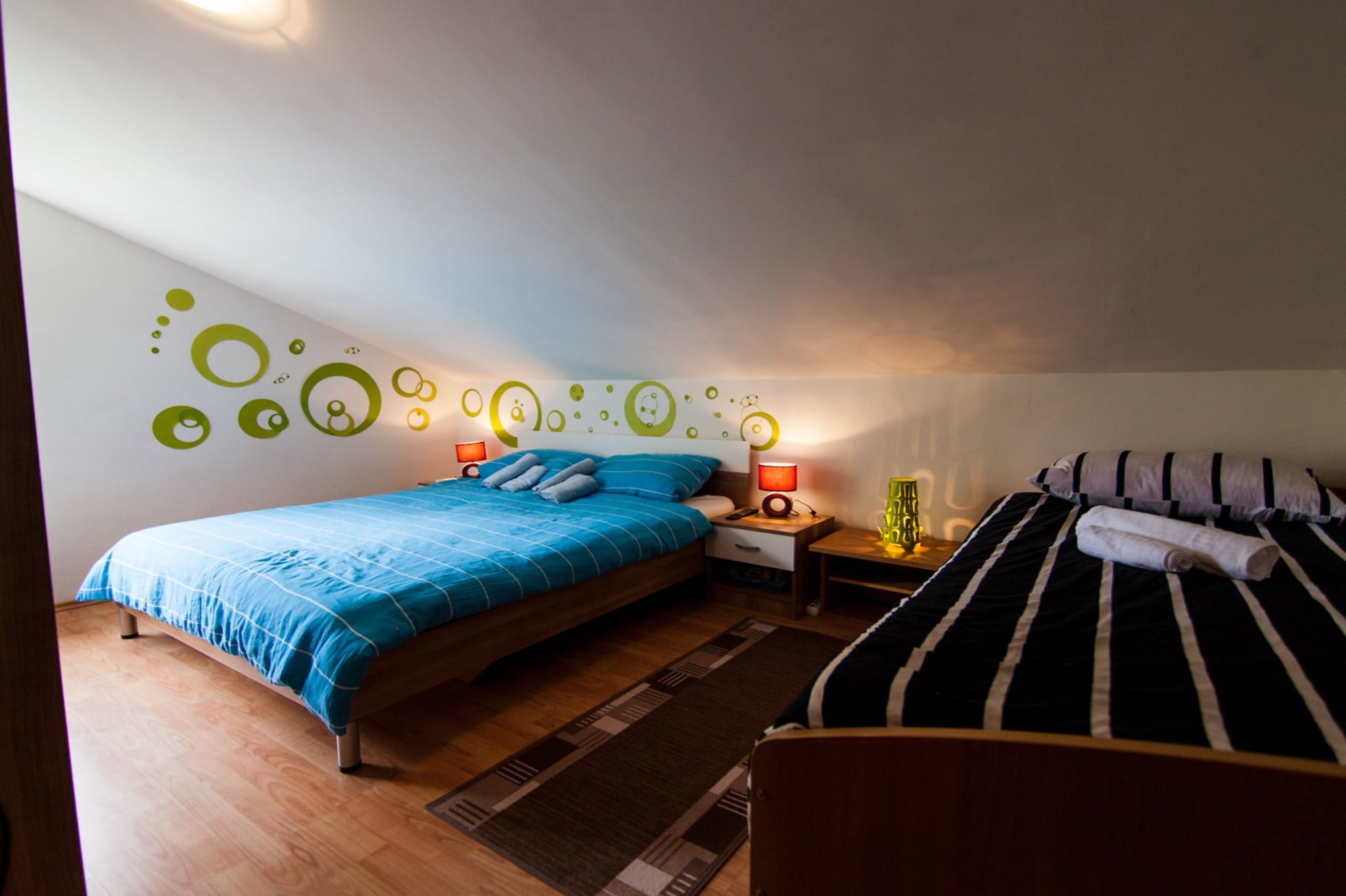Elegant Holiday Home with Private Gym and Roof Terrace - Four Bedroom Holiday Home-Chambre