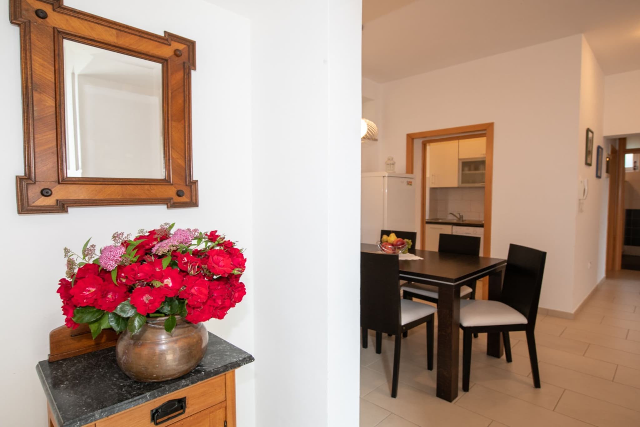 Elegant Lovran Apartment with Sea view - Two Bedroom Apartment with Sea View-Dining room