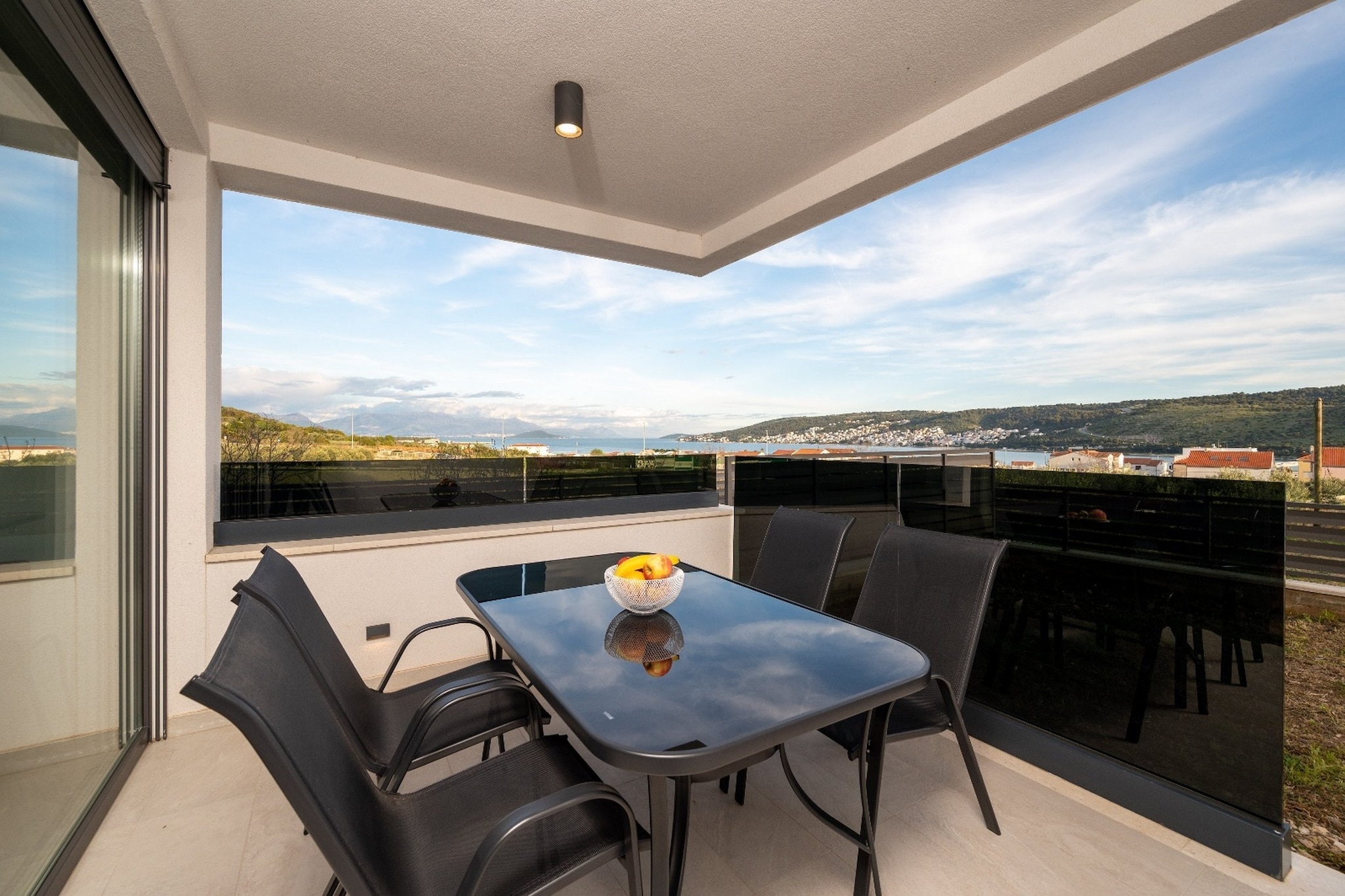 Exquisite and Stylish Apartment Trogir - Two Bedroom  Apartment with Terrace-Terrasse