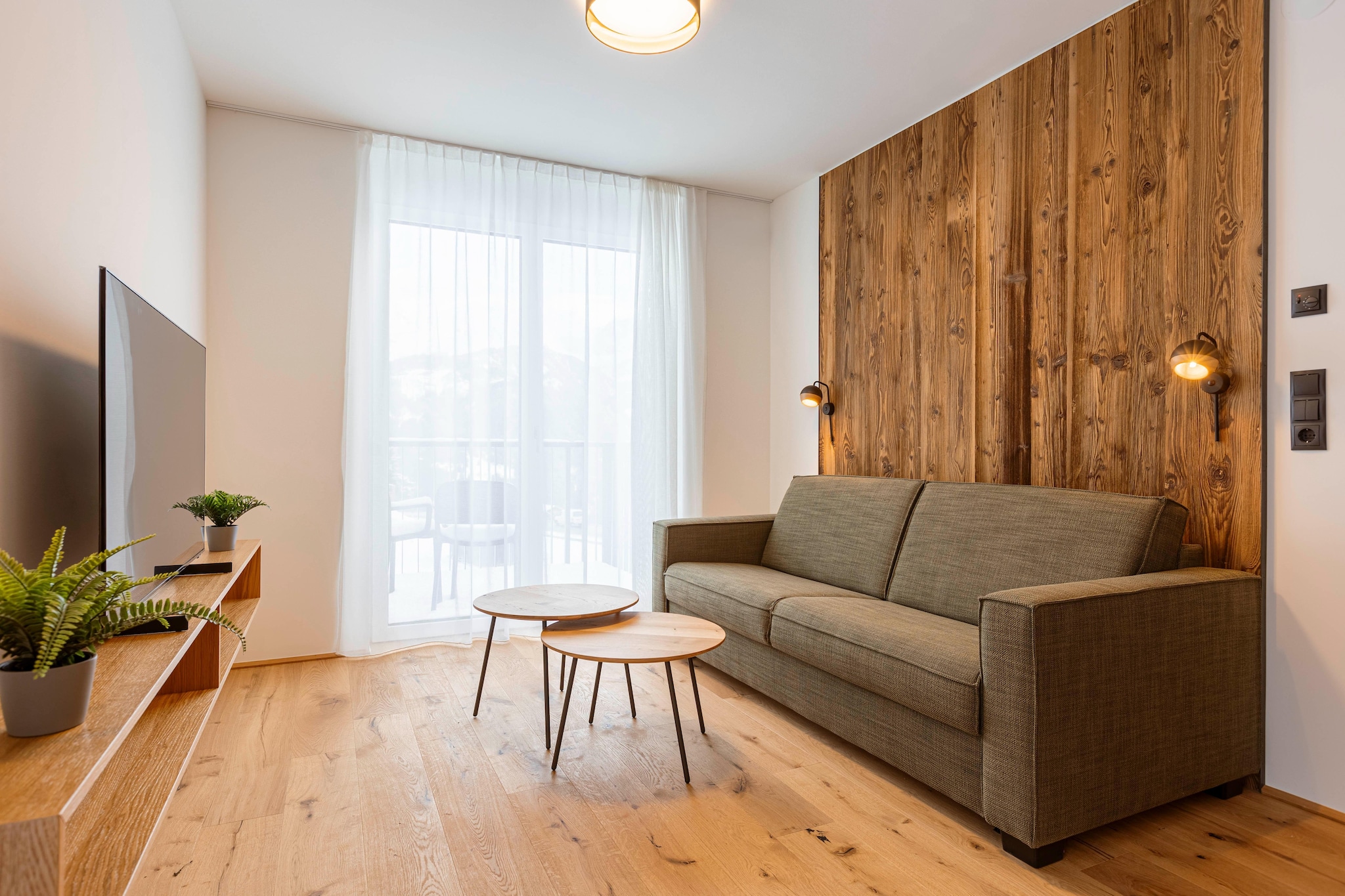 Fiss Suites 9
