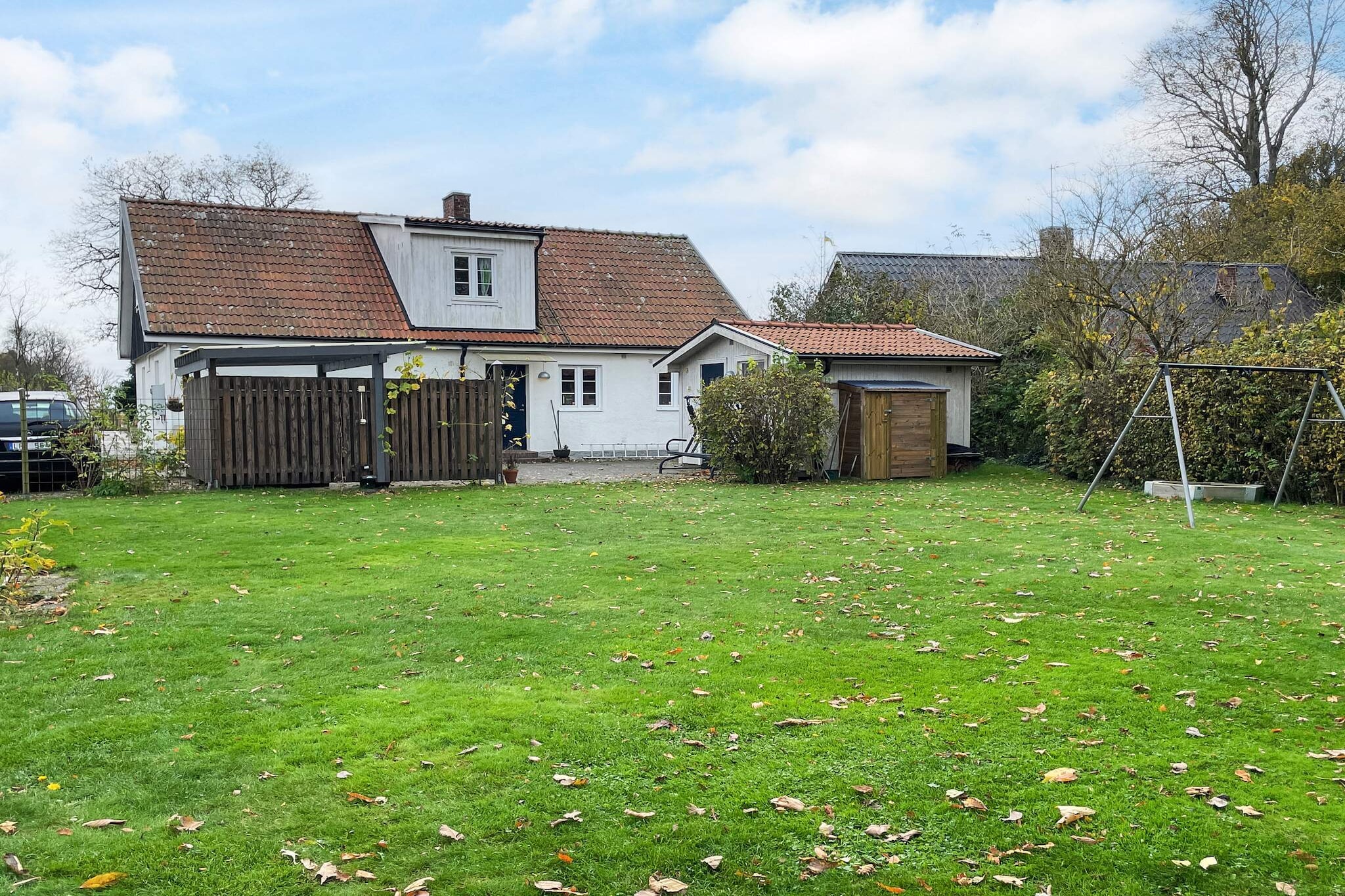 Internet Access DSL, Living room(double folding bed), Kitchen(stove(induction), coffee machine, oven, microwave, dishwasher, fridge-freezer, tumble dryer, washing machine), Living/bed room(TV(swedish TV channels), CD player), bedroom(double bed), bedroom(double bed), bedroom(double bed), bathroom(washbasin, shower, toilet), bathroom(bath tub, washbasin, toilet), heating(electric), garden, garden furniture, parking, play equipment, air to air heatpump