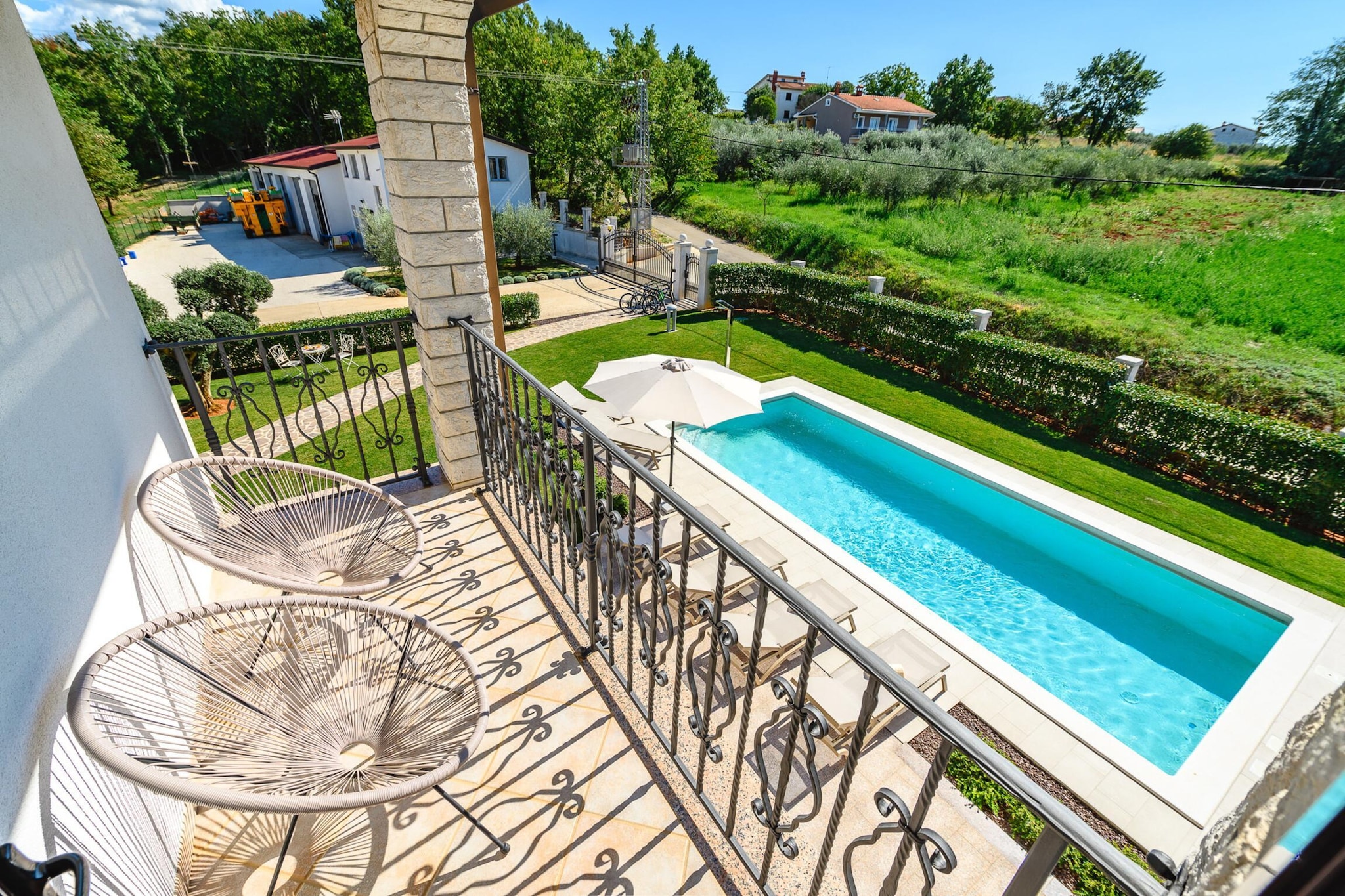 Premium Apartment Silvia II with private pool-Terrasbalkon