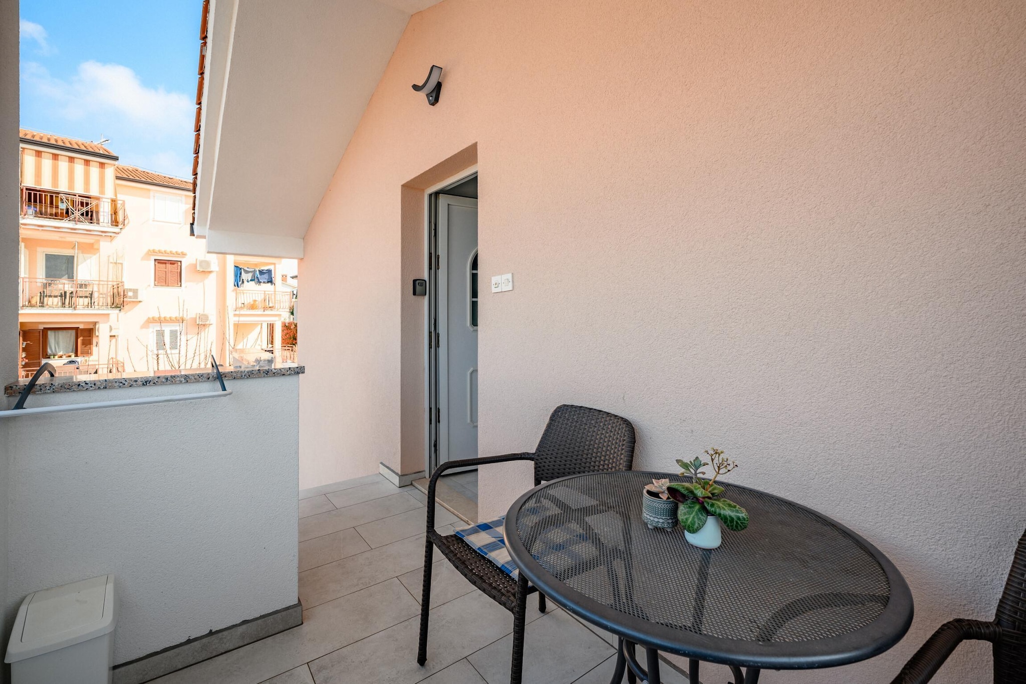 Charming Apartment Rose II-Terrasbalkon