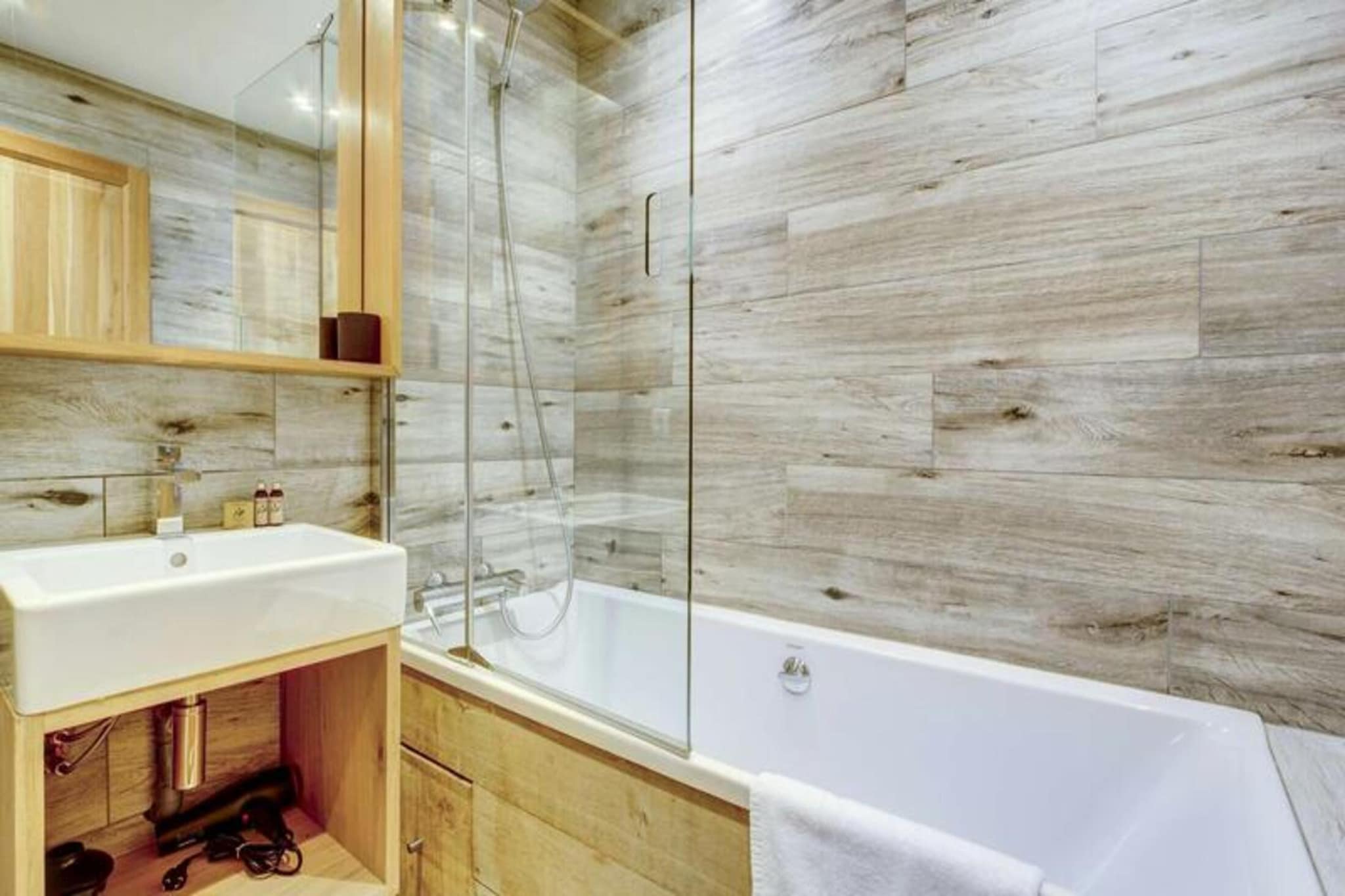 Apartment in Morzine near Pleney Ski Lifts
