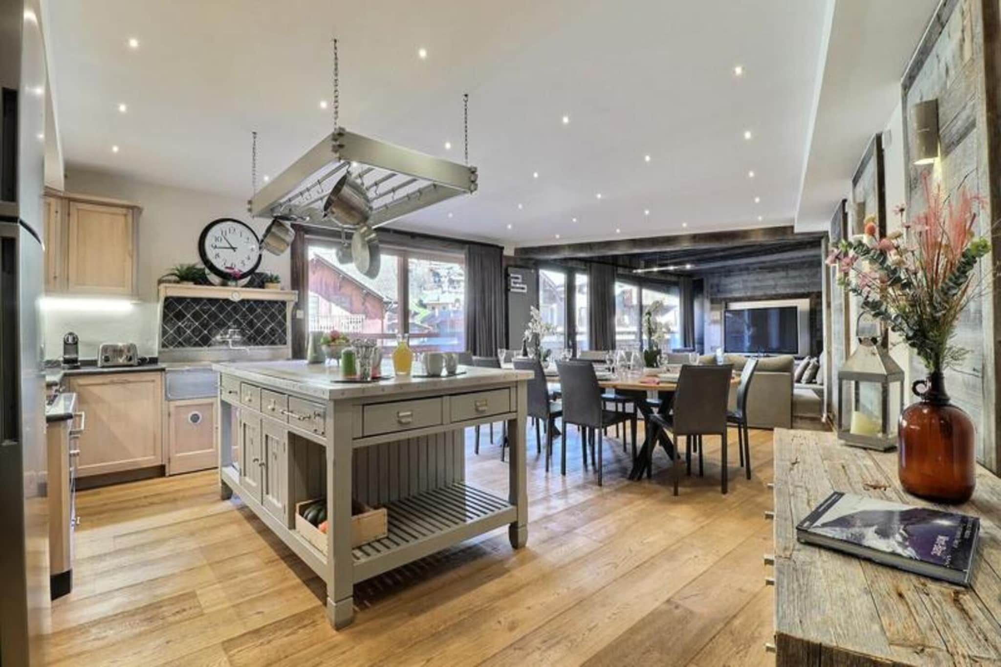 Tonic Residence