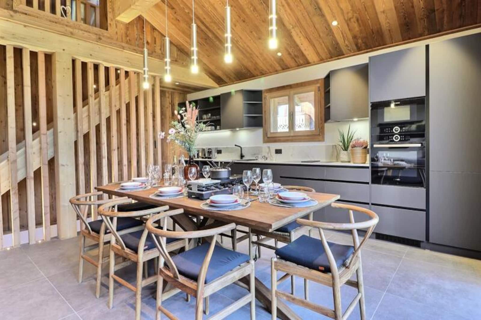 Chalet in Morzine with Private Jacuzzi & Sauna