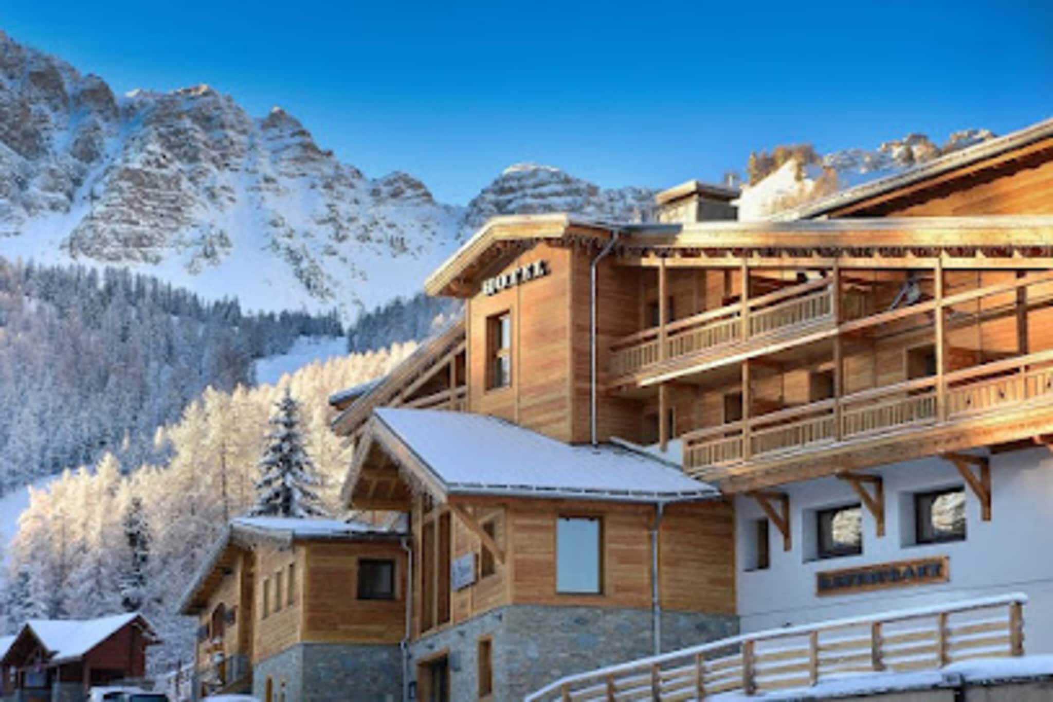 Apartment in Luberon with Ski-In/Ski-Out Access