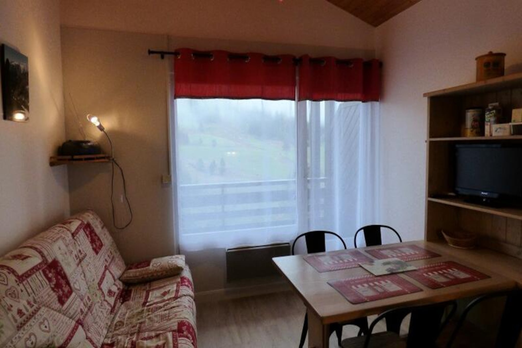 Chalet De Lessy C