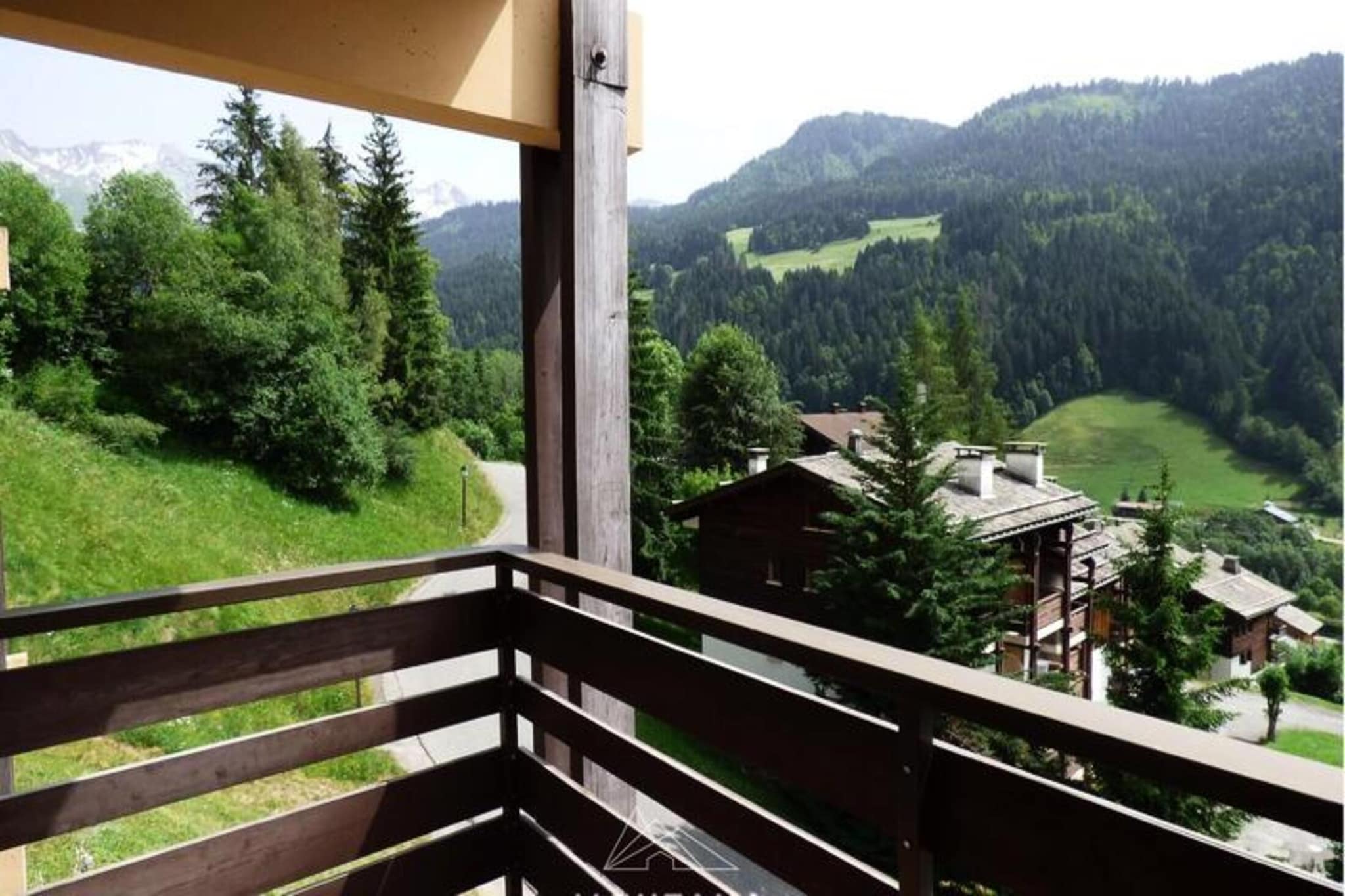 Studio in Nant Robert with Aravis Views