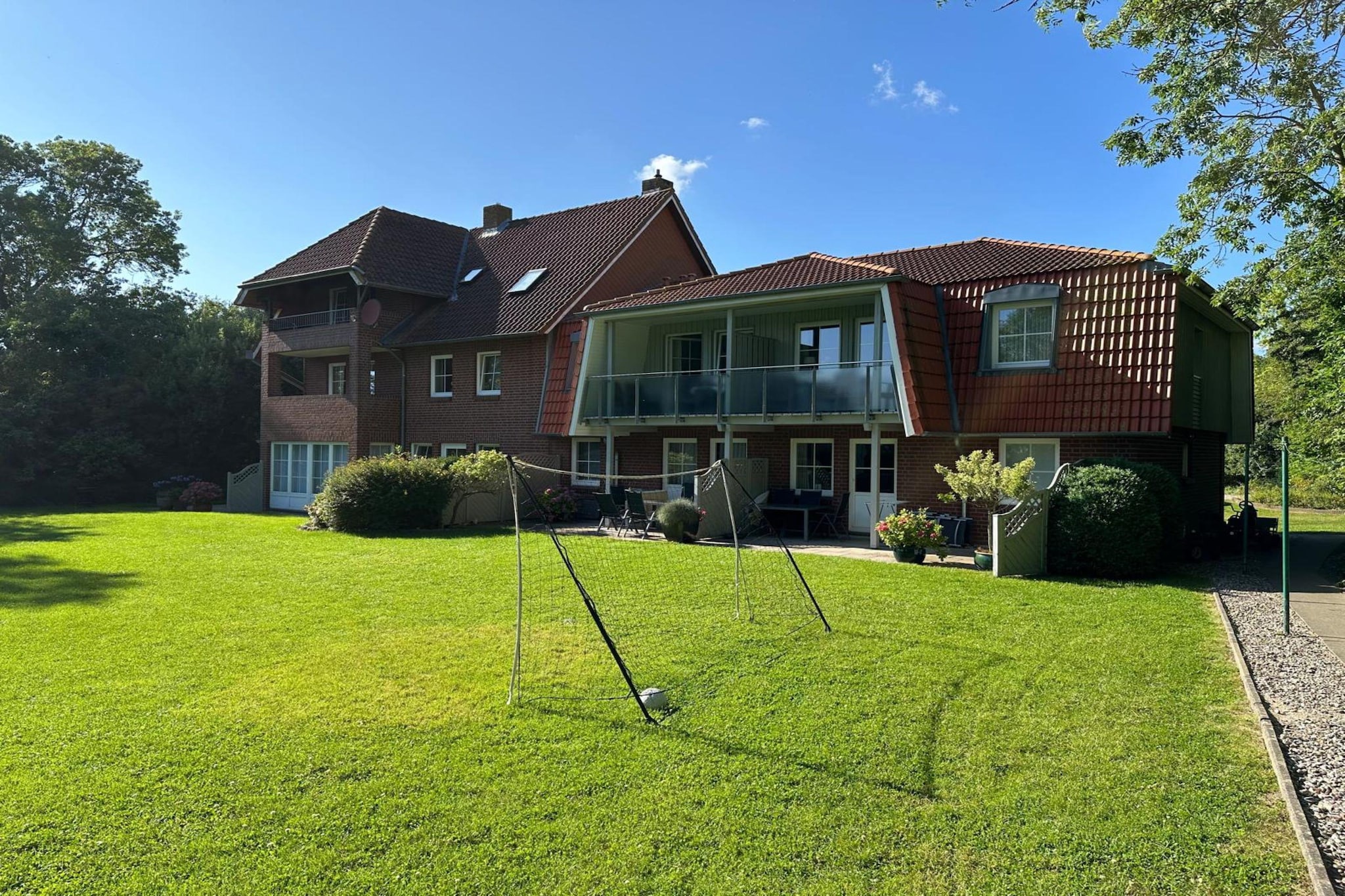 Landhaus auf Fehmarn-Tuinen zomer