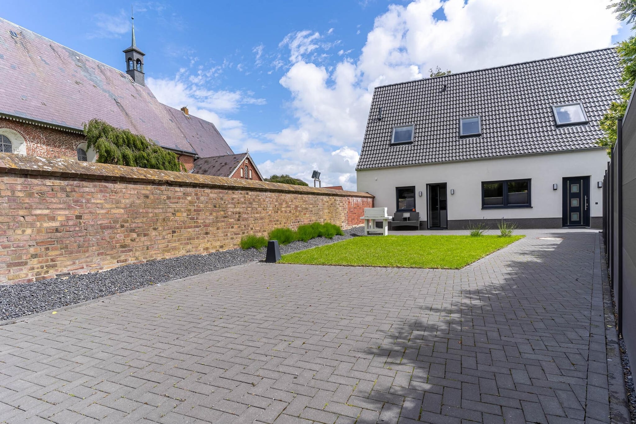 Ferienhaus Bi de Kark - Buitenkant zomer