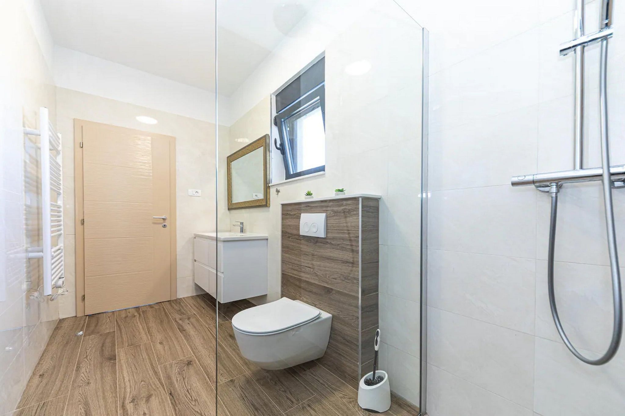 Luxurious Sanctuary Villa Primorski Dolac with Pool - Three Bedroom Villa with Pool-Bathroom