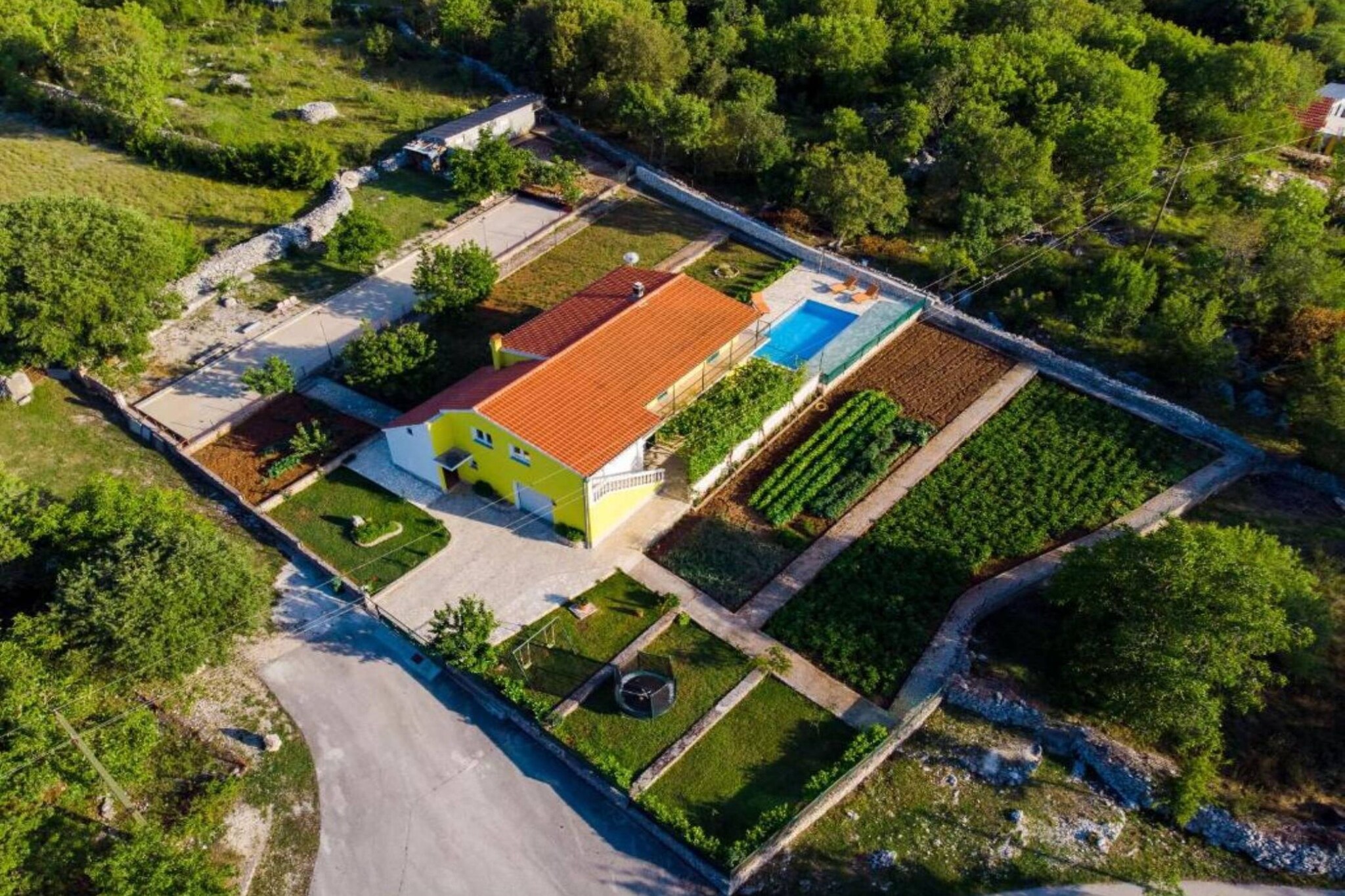 Tranquil Oasis Holiday Home Primorski Dolac with Pool - Three Bedroom Holiday Home with Pool-Aussicht
