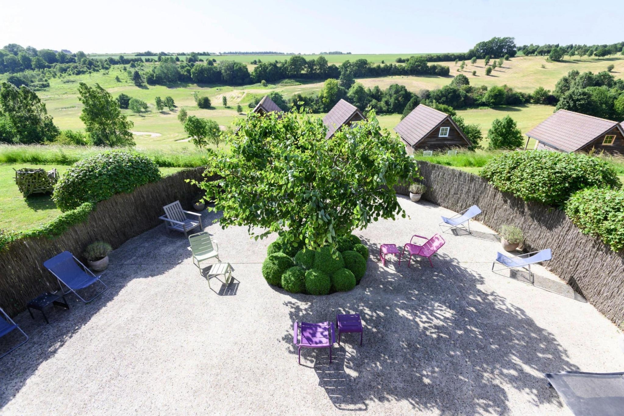 Residence Le Domaine du Val Grand-Laviers // T4 - Gardens in summer