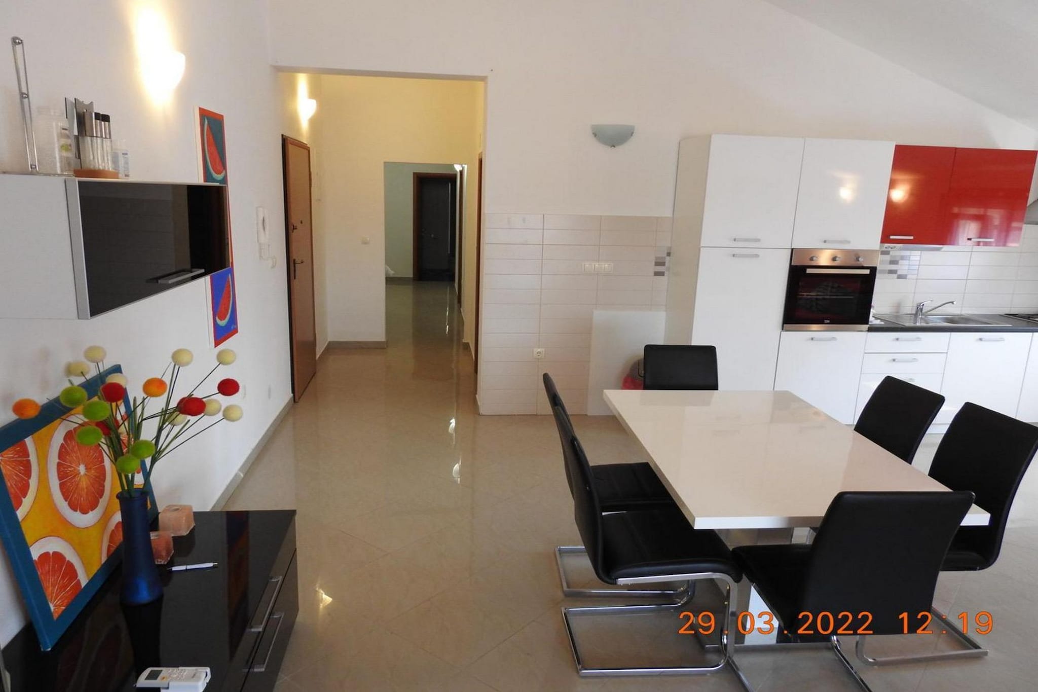 Expansive Ciovo Apartment with Sea-Views, Balcony and Outdoor Dining - Three Bedroom Apartment