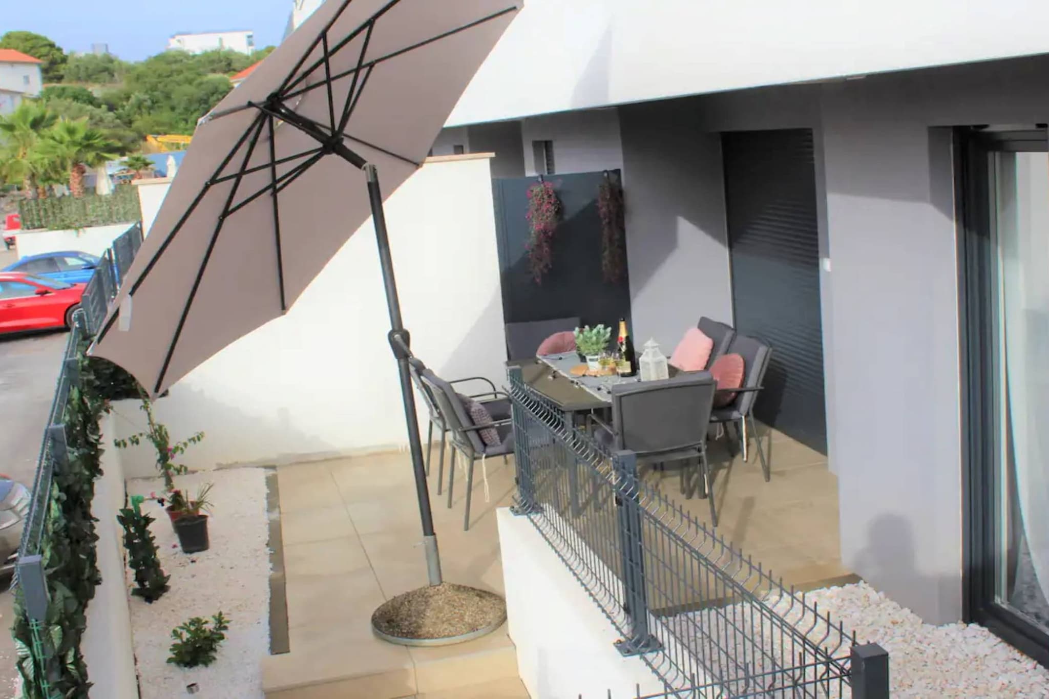 Stylish Okrug Gornji Apartment with Terrace and Patio - Two Bedroom Apartment with Terrace-Terrace balcony