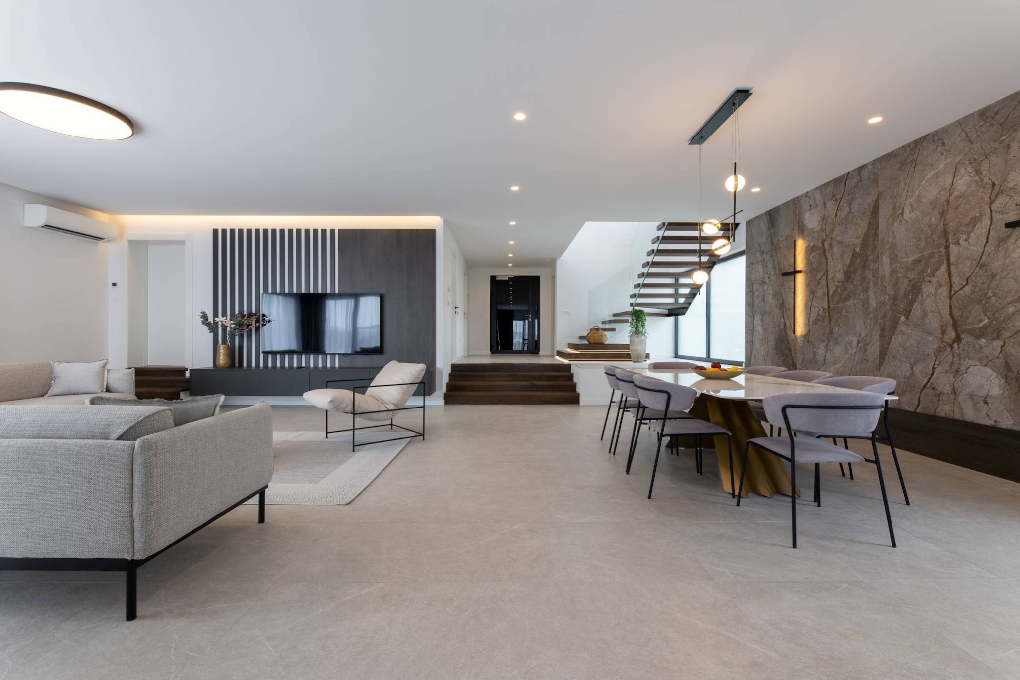 Moonlit Mirage Villa with Pool, Gym and Sauna - Five Bedroom Villa with Pool-Esszimmer