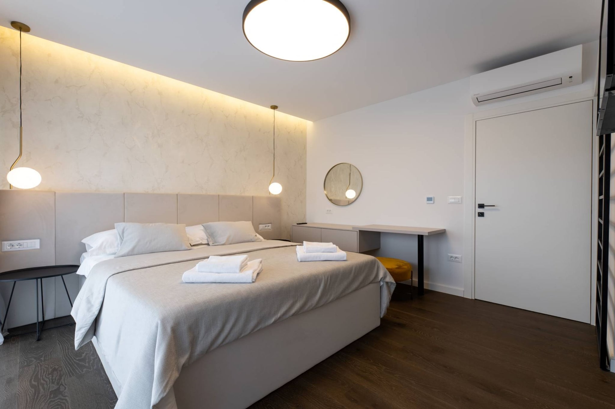 Moonlit Mirage Villa with Pool, Gym and Sauna - Five Bedroom Villa with Pool-Schlafzimmer