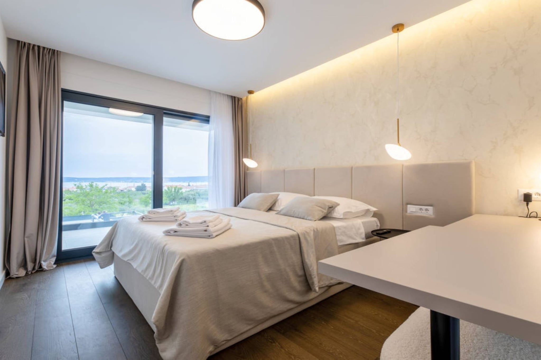 Moonlit Mirage Villa with Pool, Gym and Sauna - Five Bedroom Villa with Pool-Schlafzimmer