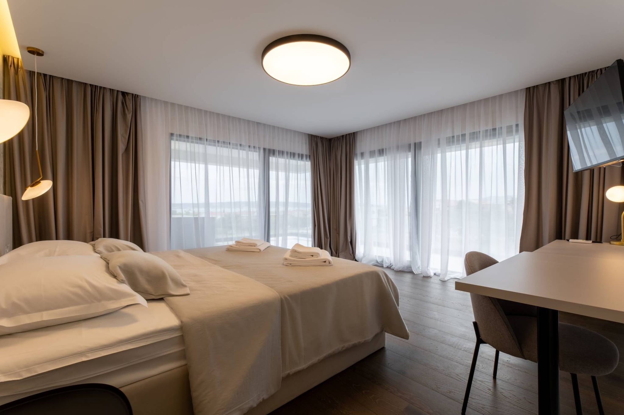 Moonlit Mirage Villa with Pool, Gym and Sauna - Five Bedroom Villa with Pool
