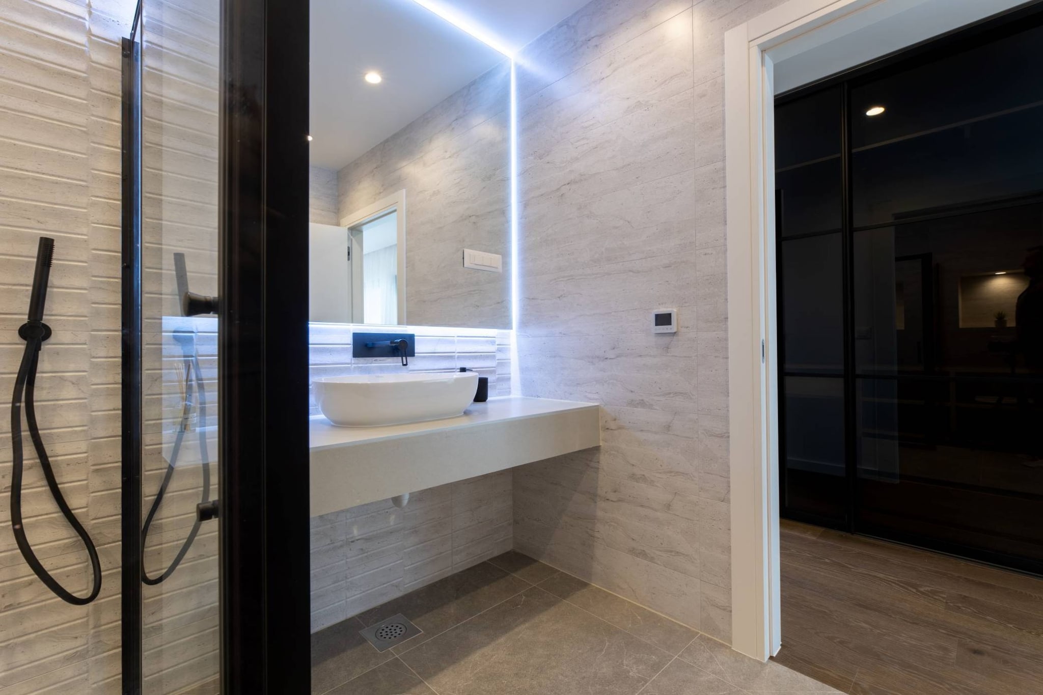 Moonlit Mirage Villa with Pool, Gym and Sauna - Five Bedroom Villa with Pool-Badezimmer
