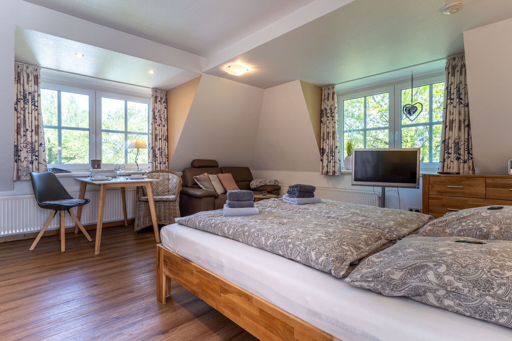 Huus Avelia - Apartment DG	-Slaapkamer