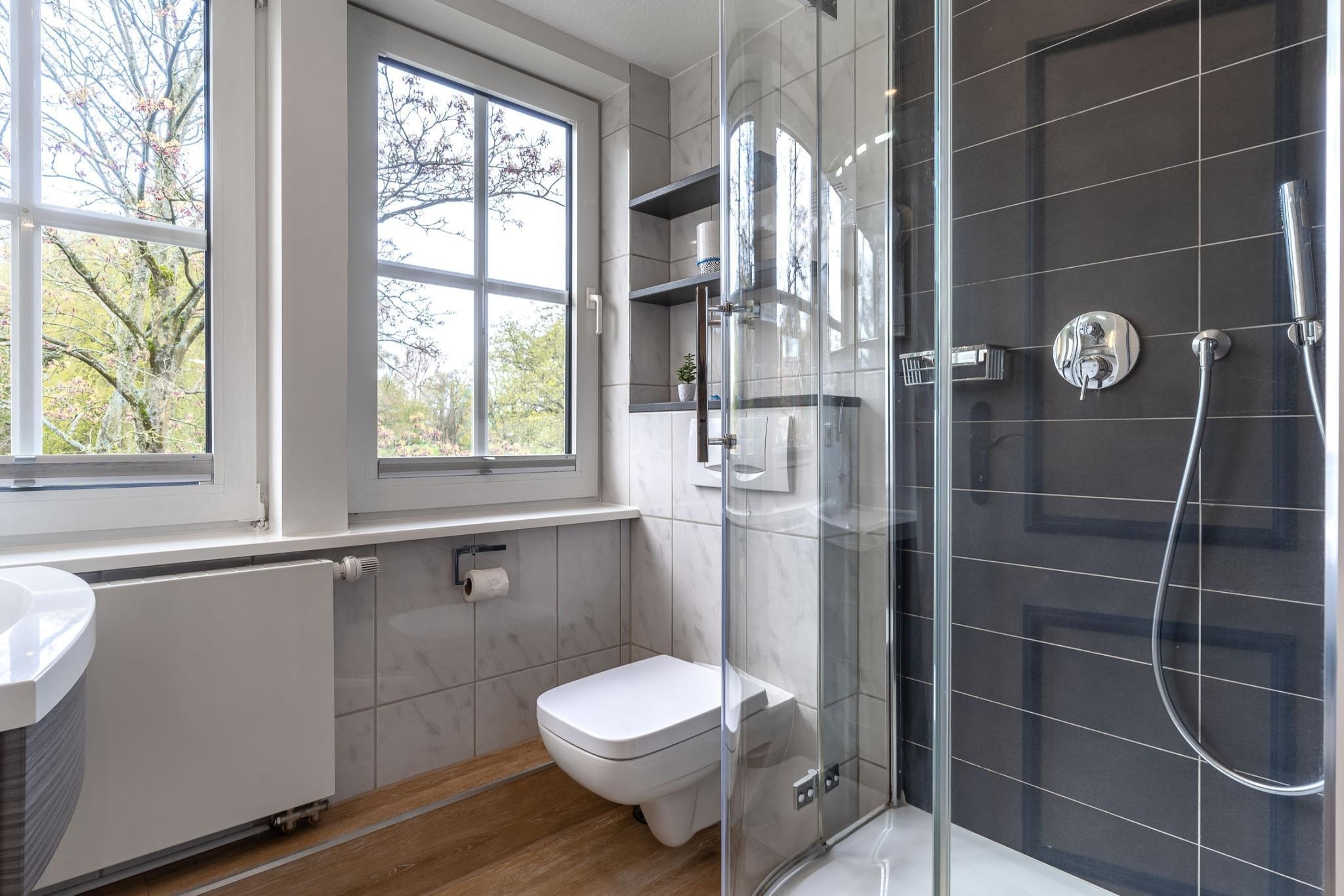 Huus Avelia - Wohnung DG - Bathroom