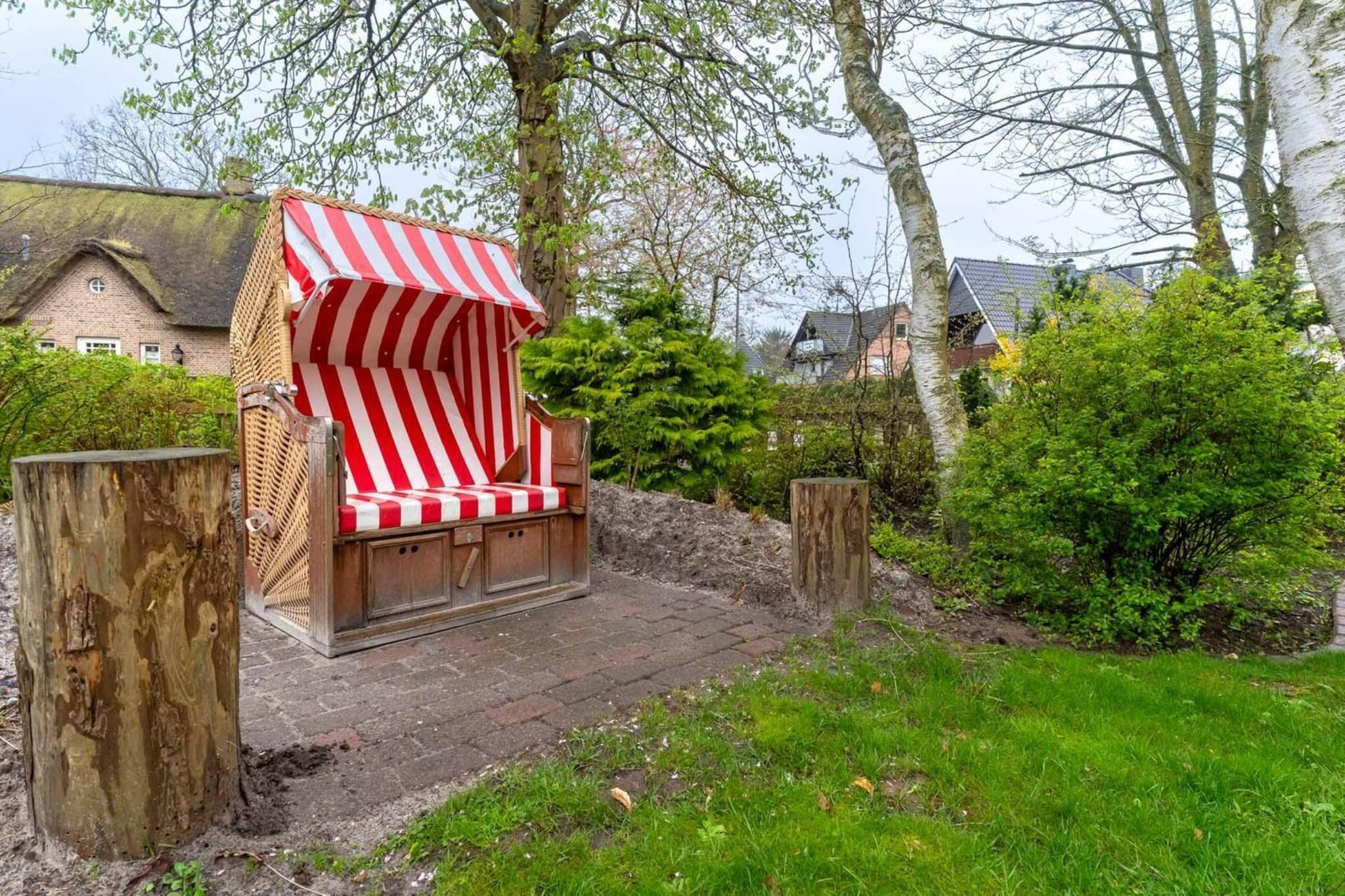 Huus Avelia - Wohnung DG - Gardens in summer