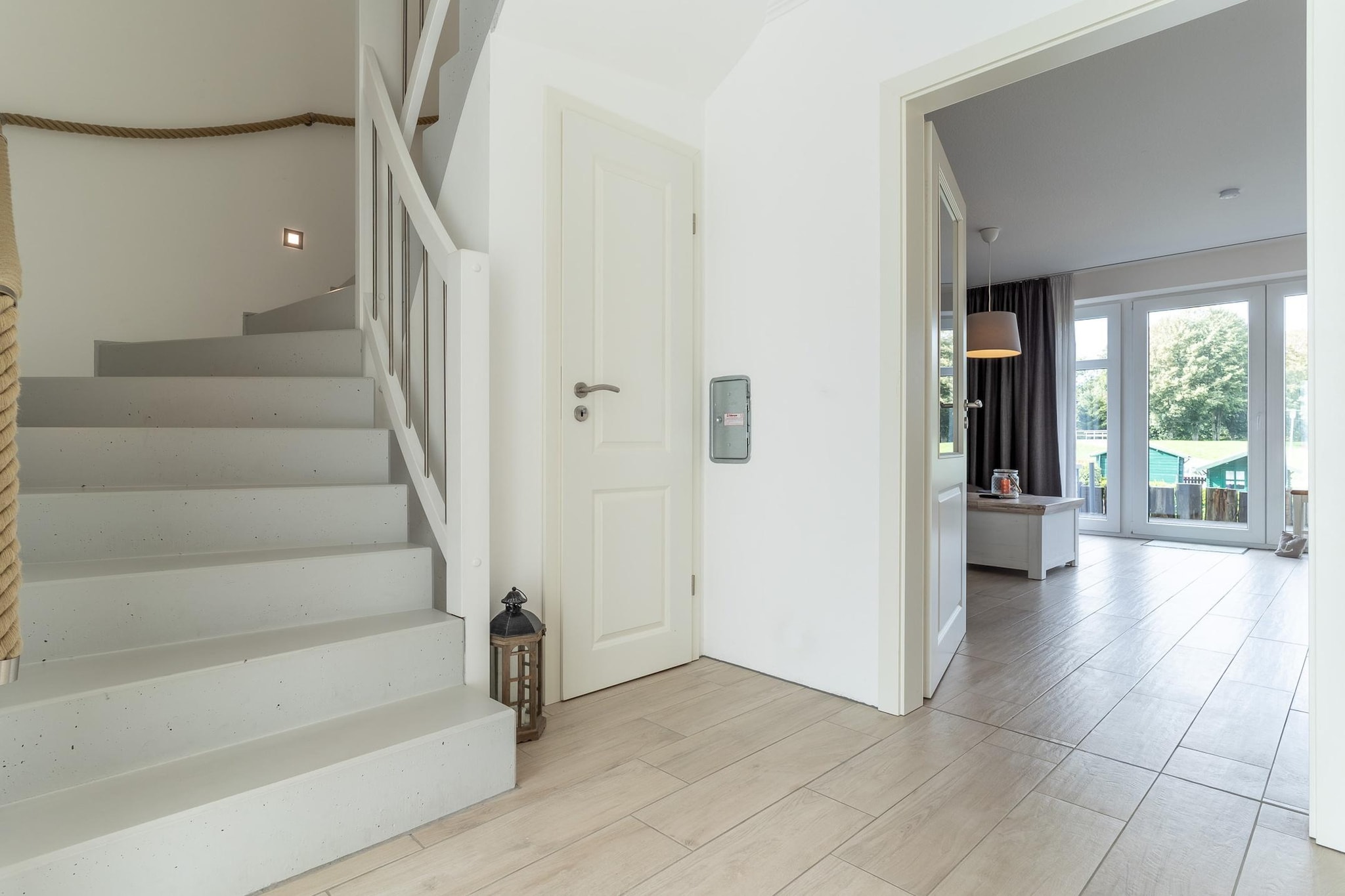 Haus Poller 25 - Landing