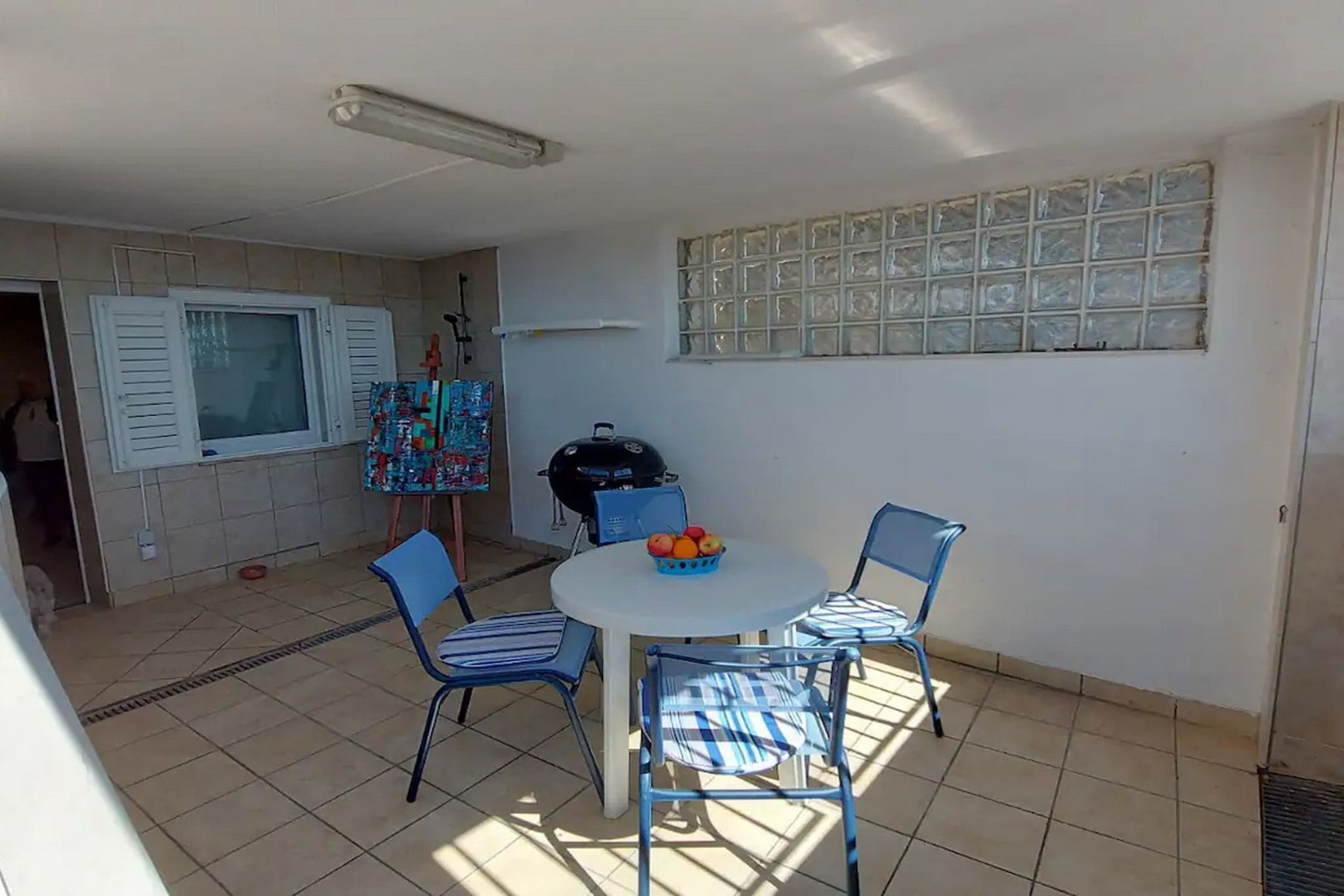 Coastal Charm in Kaštel Kambelovac with Terrace & Sea Views - Three Bedroom Holiday Home