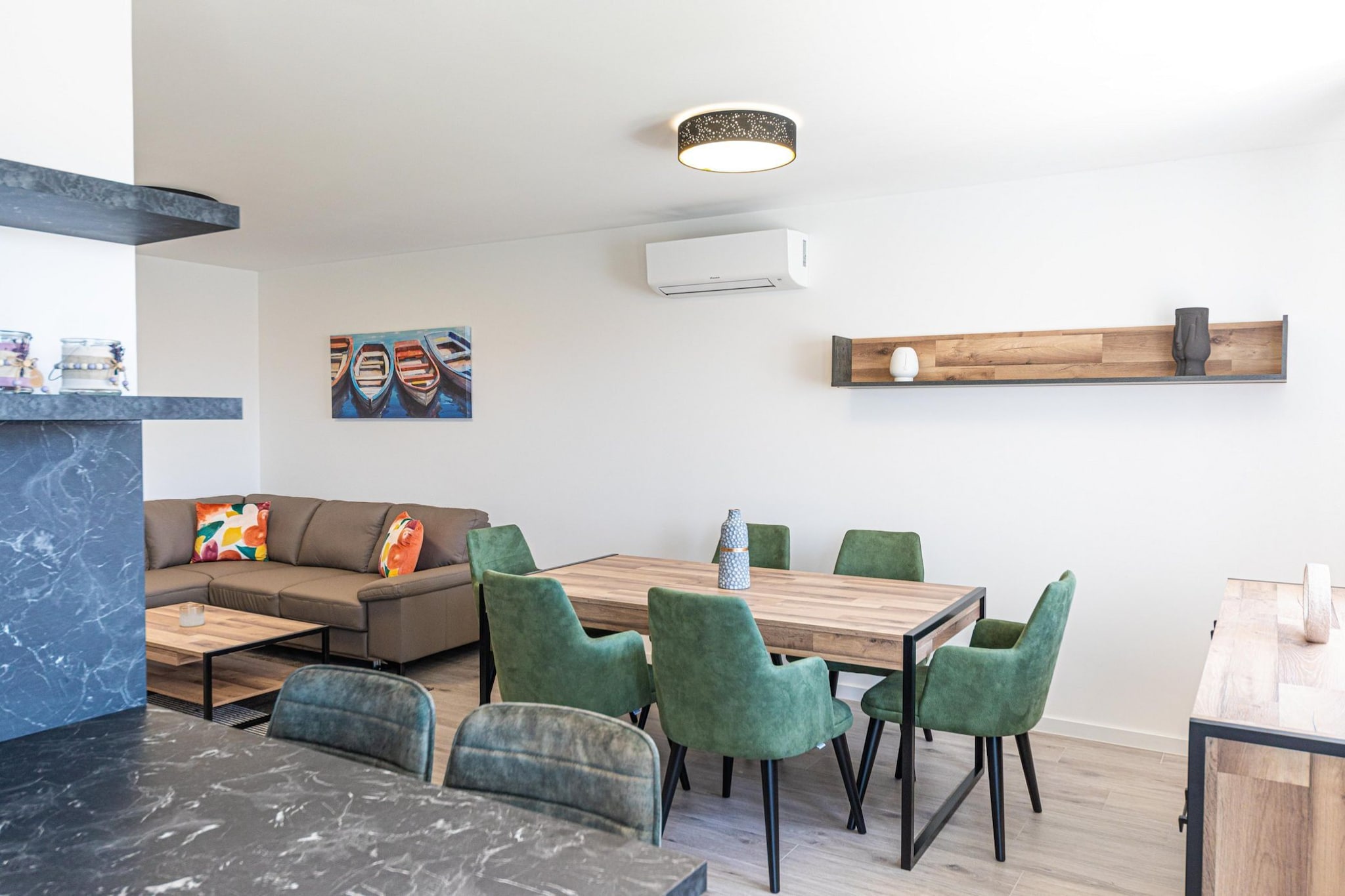 Elegant Kastel Novi Apartment with Sea View Balcony - Two Bedroom Apartment with Sea View and Balcony-Wohnzimmer
